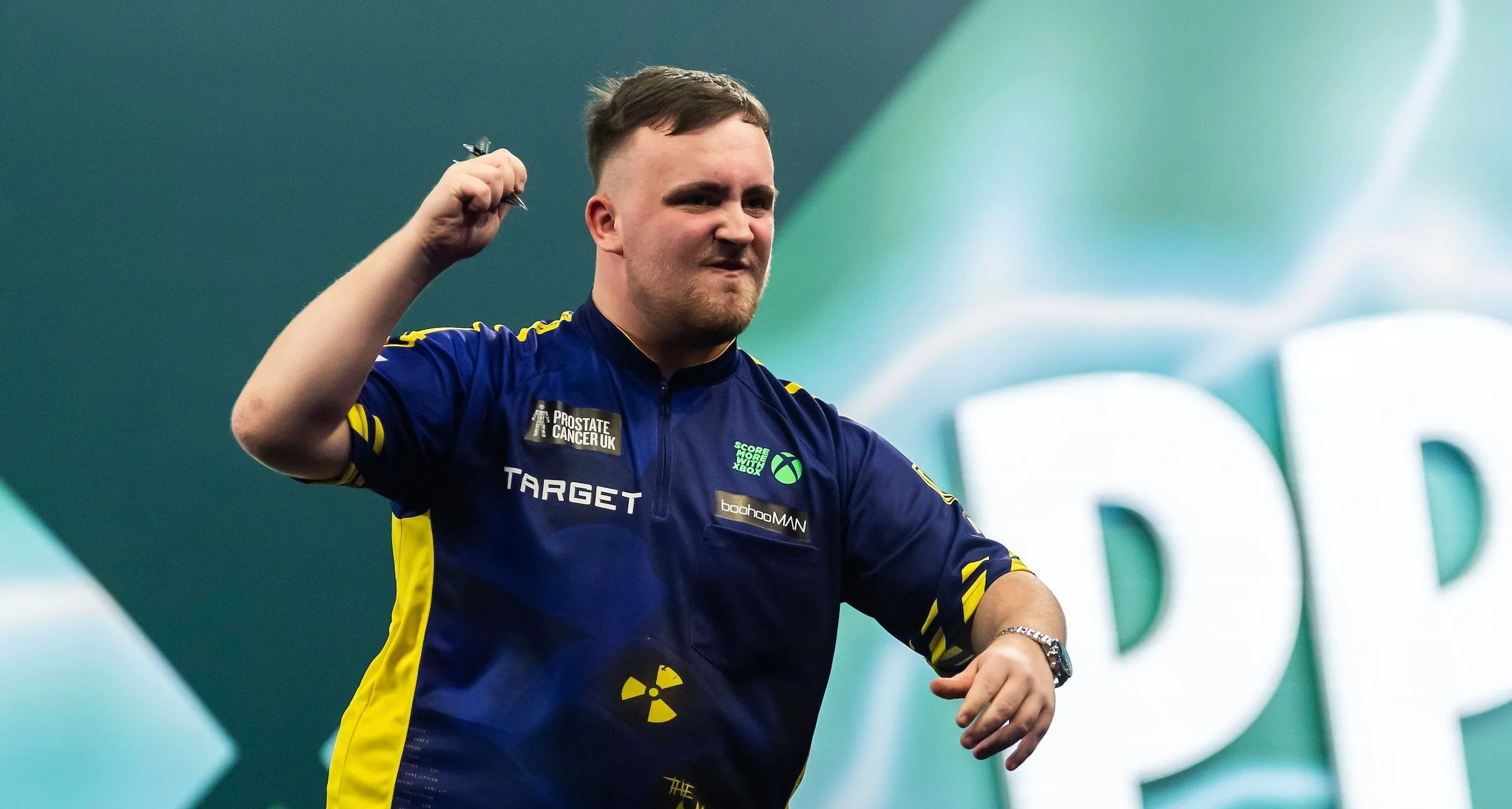 Luke Littler knokt zich in spektakelstuk langs Ryan Joyce en is laatste kwartfinalist in Alexandra Palace