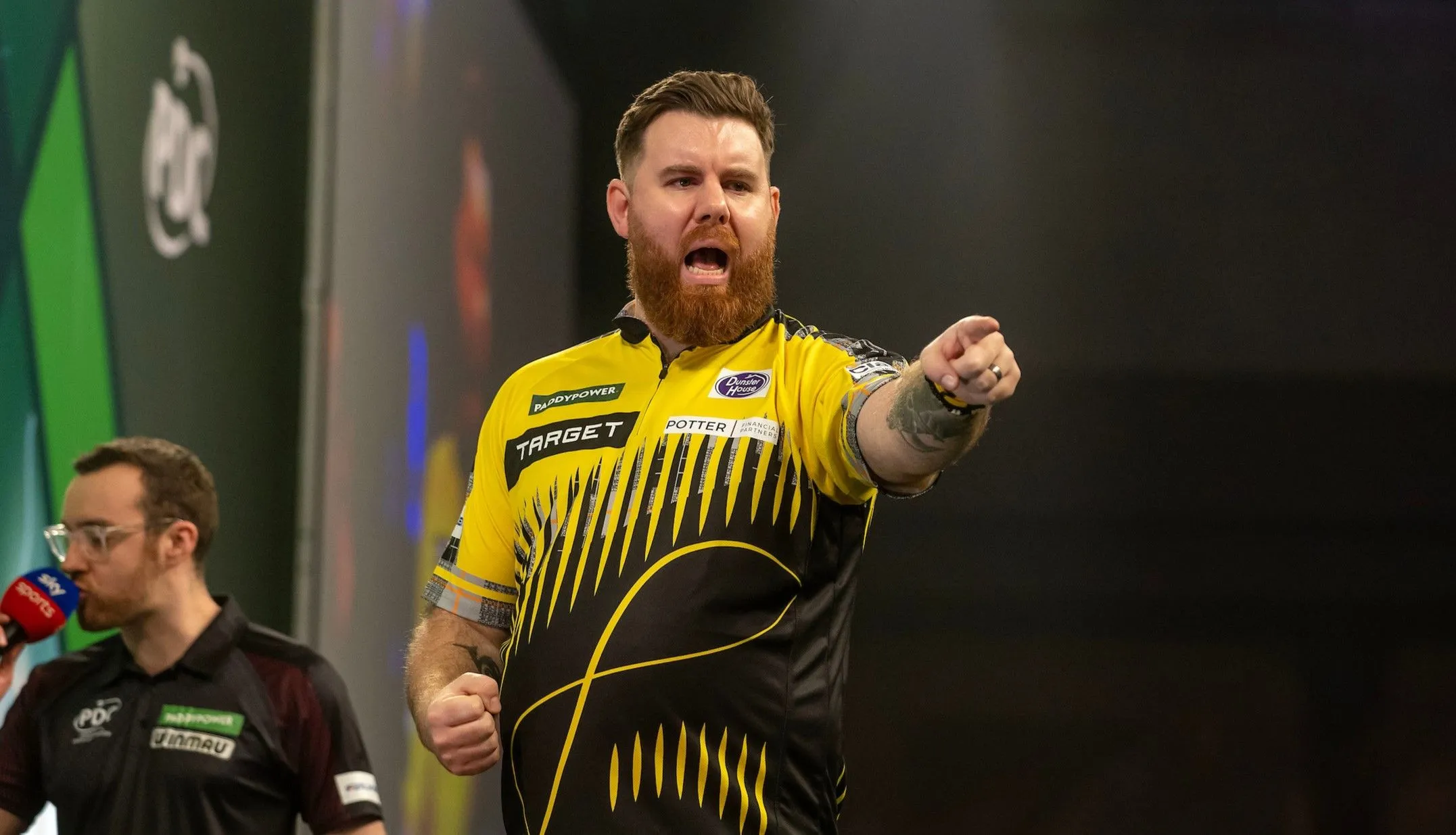 "Er is geen sfeer, en je hebt niks om energie uit te halen" - Scott Williams worstelt met wedstrijden zonder publiek en verlangt naar het podium