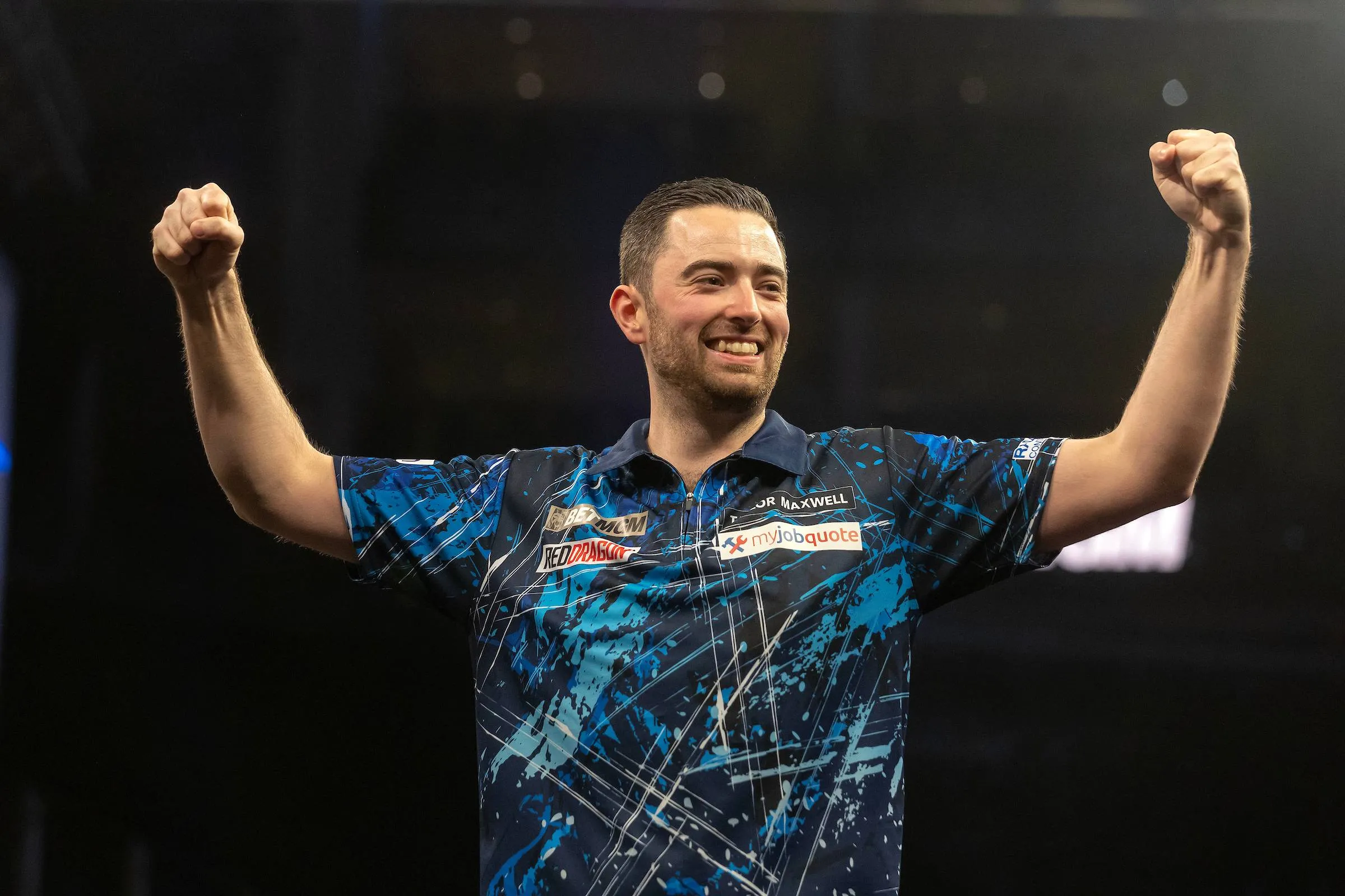 Bonus-Nederlanders snel uitgeschakeld op Nordic Darts Masters, Luke Humphries ontsnapt aan snelle exit