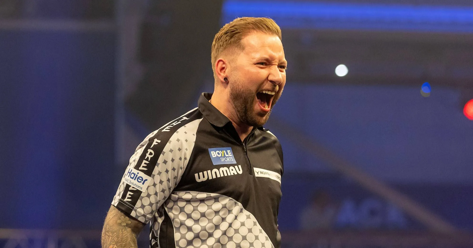 Noppert naar halve finale World Grand Prix na winst op Anderson, Littler wint na geweldige comeback van Price, Van Duijvenbode onderuit tegen Clayton en ook Humphries door