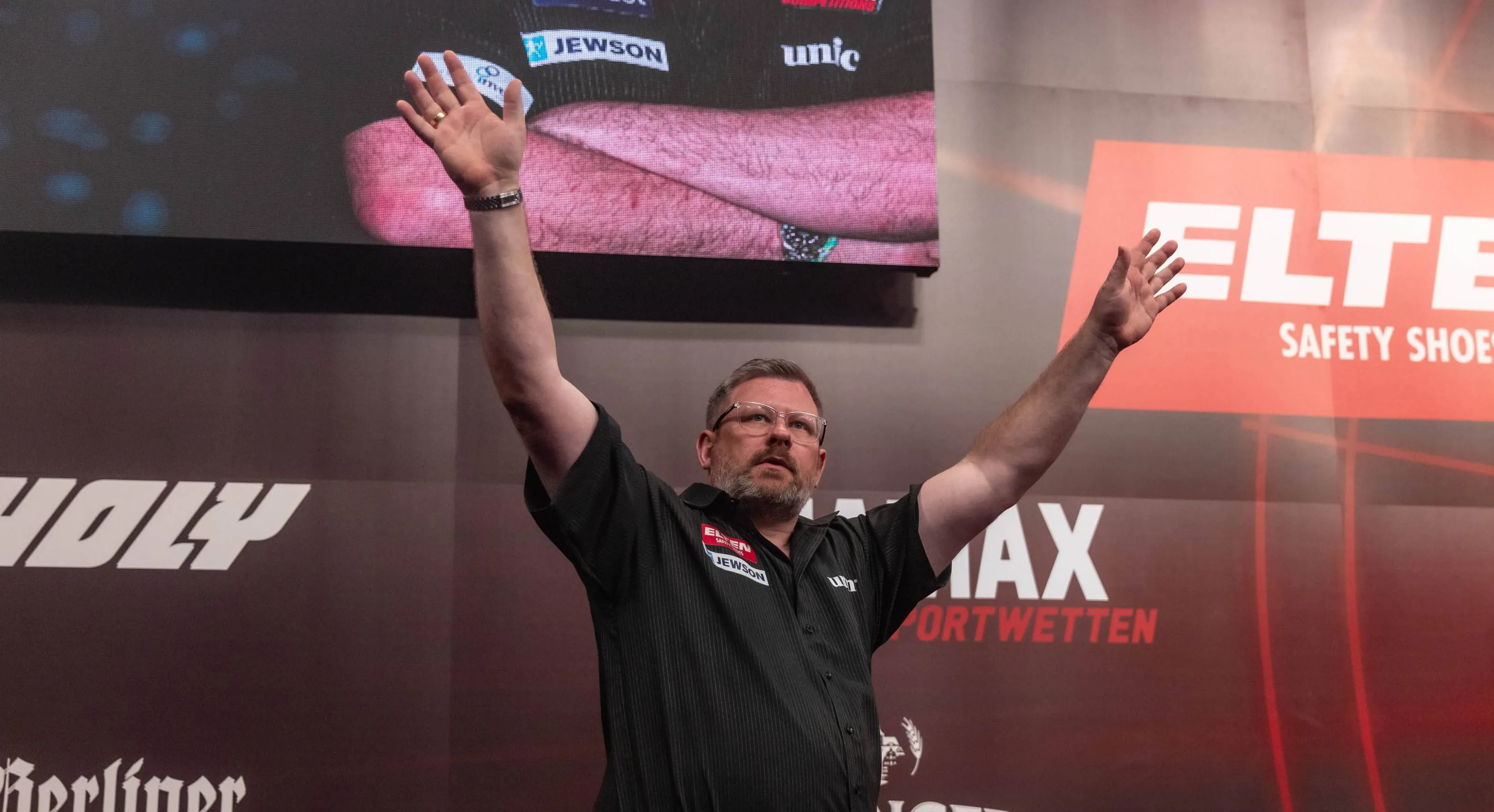 James Wade (4)