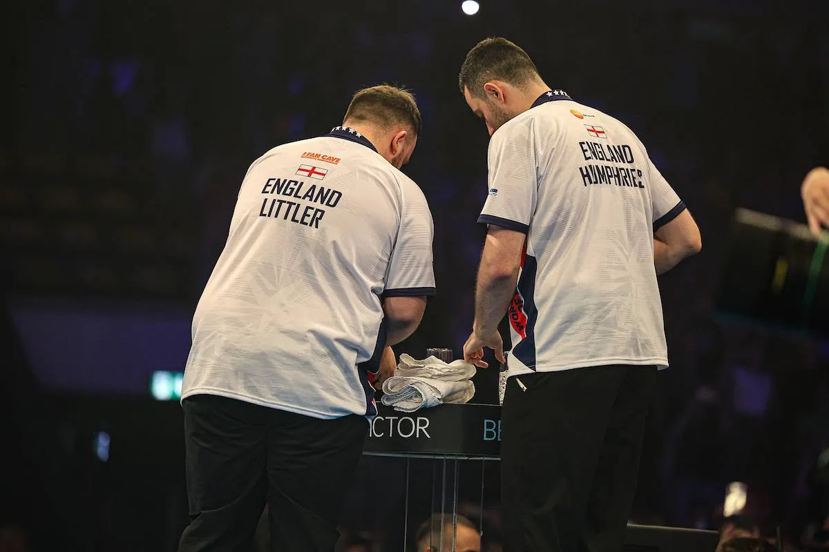 Luke Littler en Luke Humphries vertegenwoordigen Engeland op de World Cup of Darts 2025