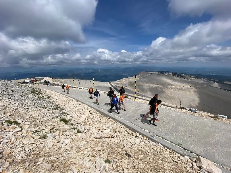 Documentaire over bewoners van Oranjeborg die Mont Ventoux beklimmen laat zien we ze werkelijk zijn