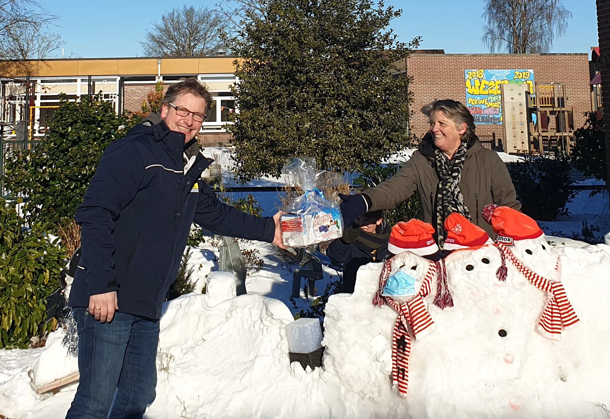 oosteinde vrolijke sneeuwpop neel remmelts