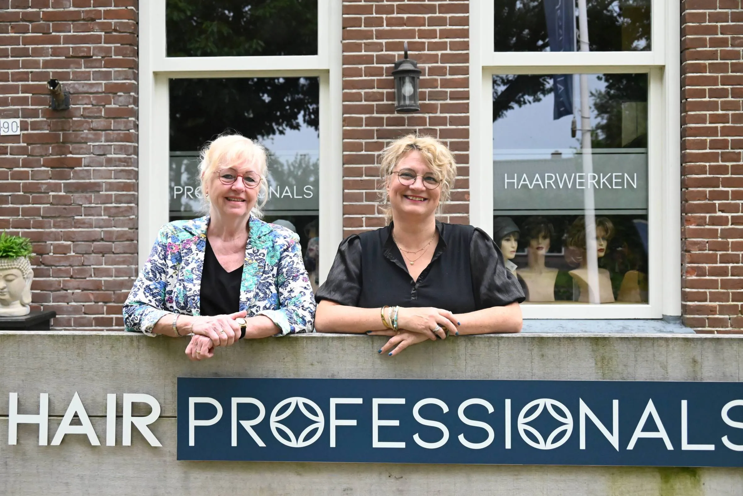 Monica en Betty helpen vrouwen hun eigenwaarde terug te krijgen