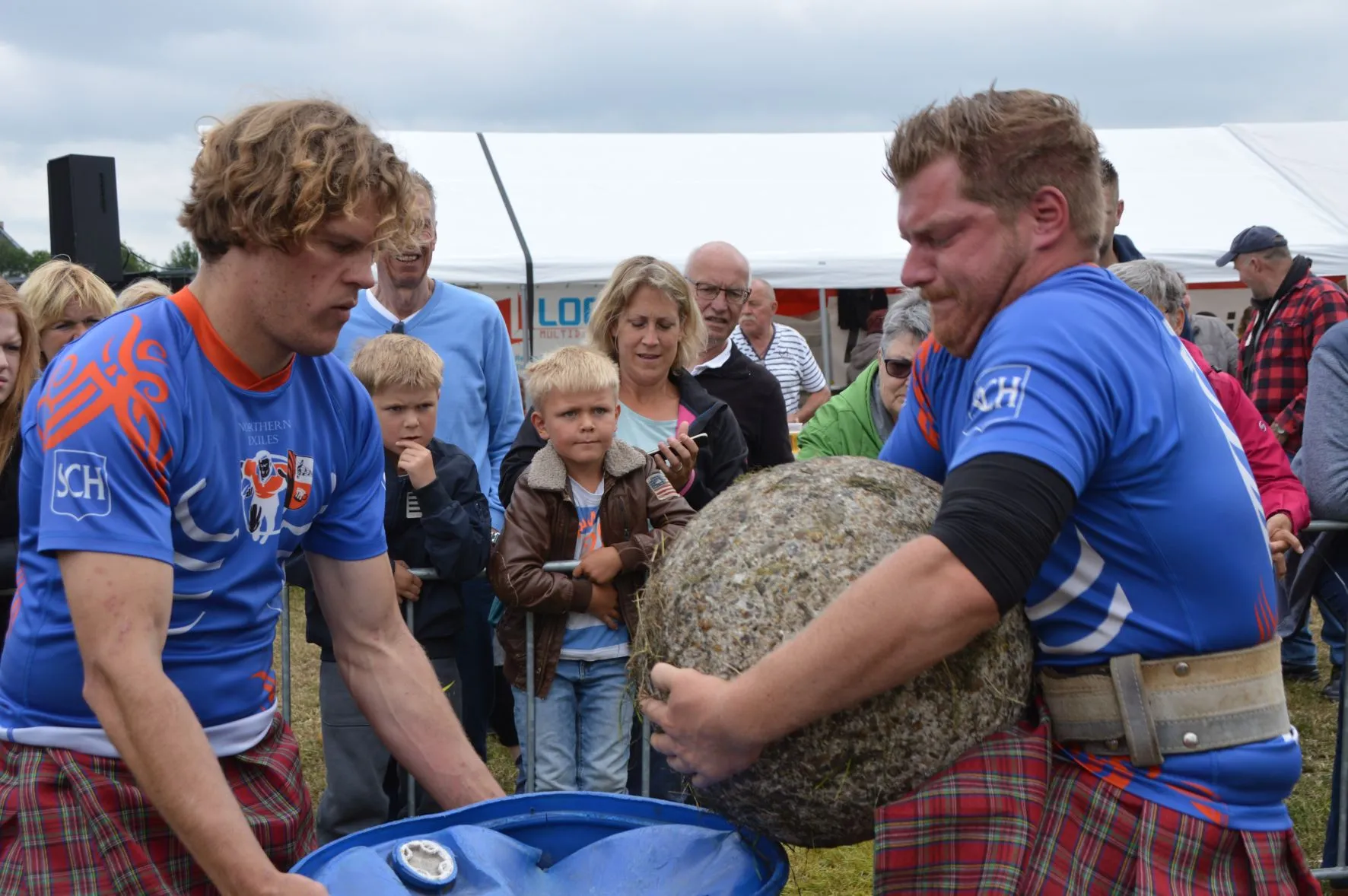 Volop spektakel bij Highland Games in Koekange