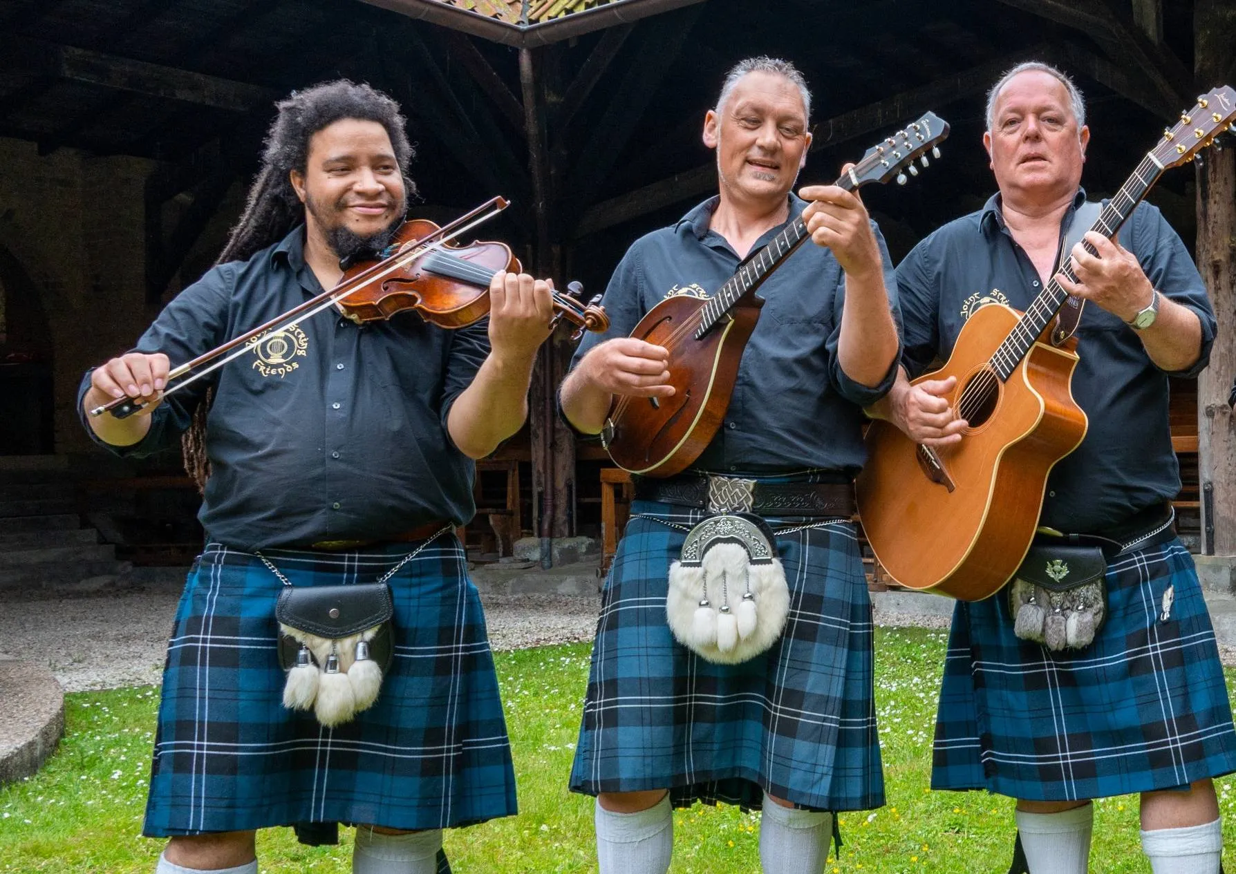 Reestkerk Joint String Friends 3p EPK photo by Karina Oosting landscape bijgesneden2