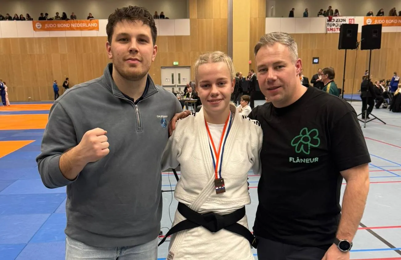 Linde Janine Mensink derde van Nederland judo