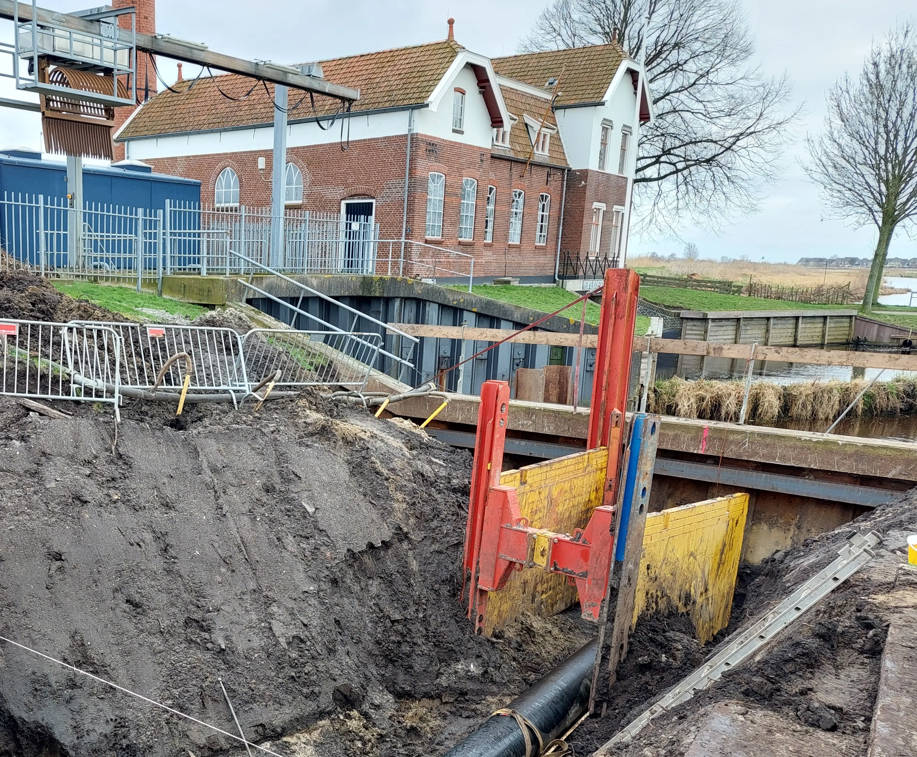 bouw vispassage monumentale stoomgemaal veenpolder van echten ruim twee weken foto wetterskip fryslan