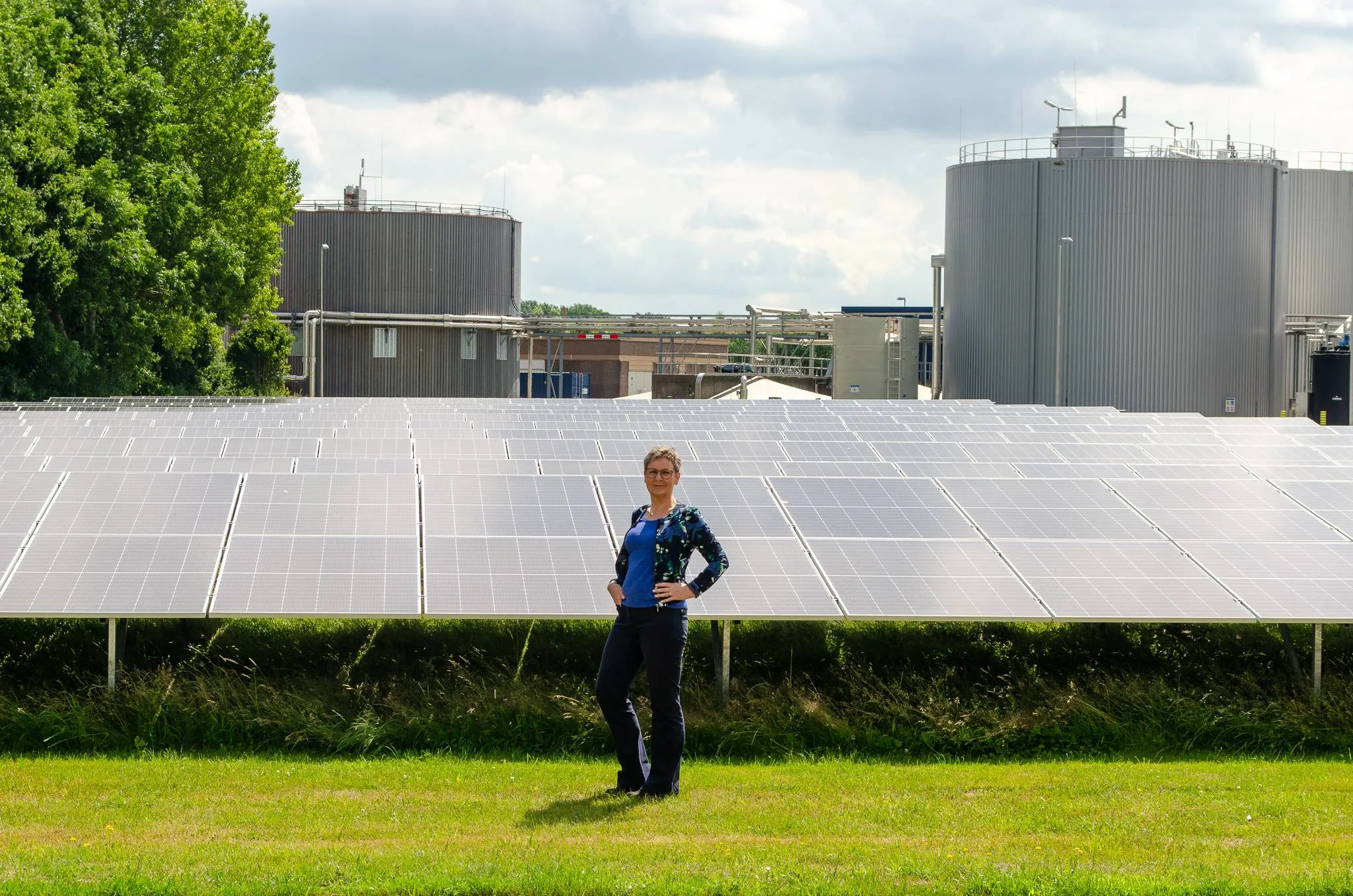 wdod-marion-wichard-bij-zonnepanelen2