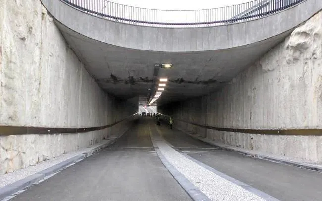 tunnel1