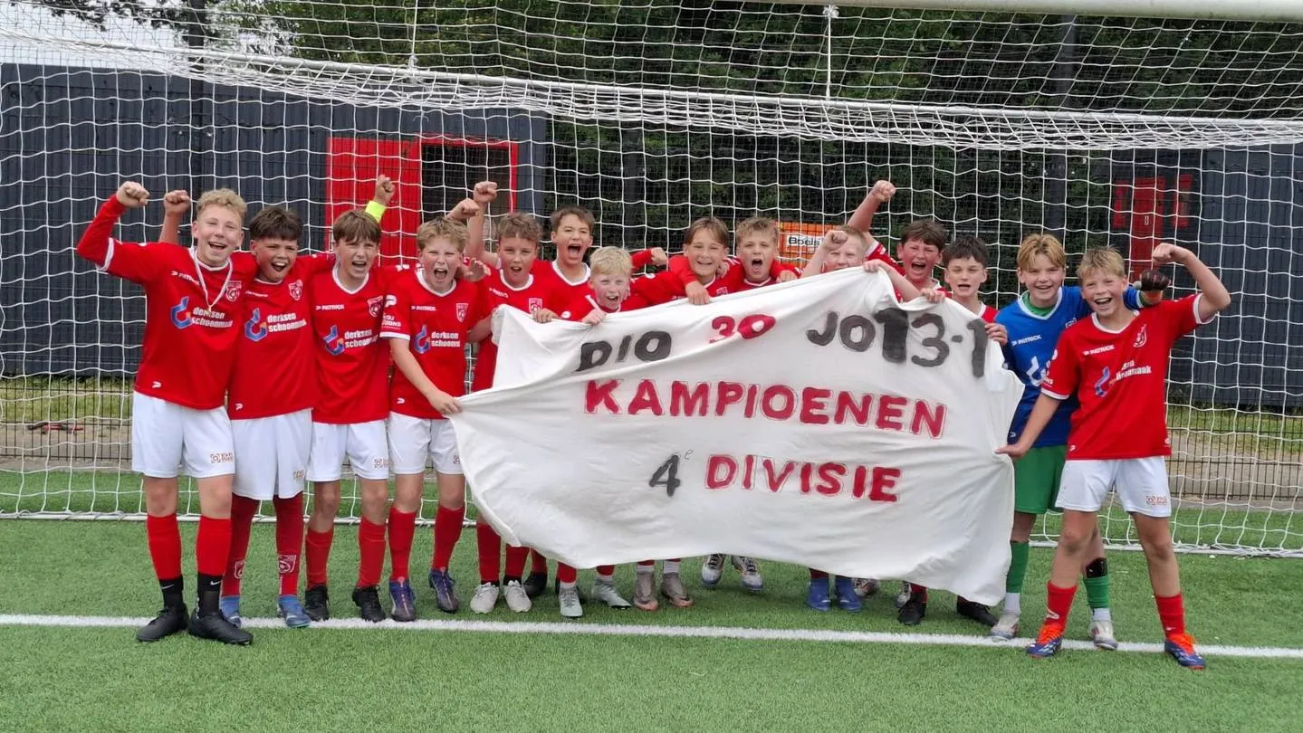 dio30 jo13 1 kampioen in 4e divisie f foto wendy van rhijn