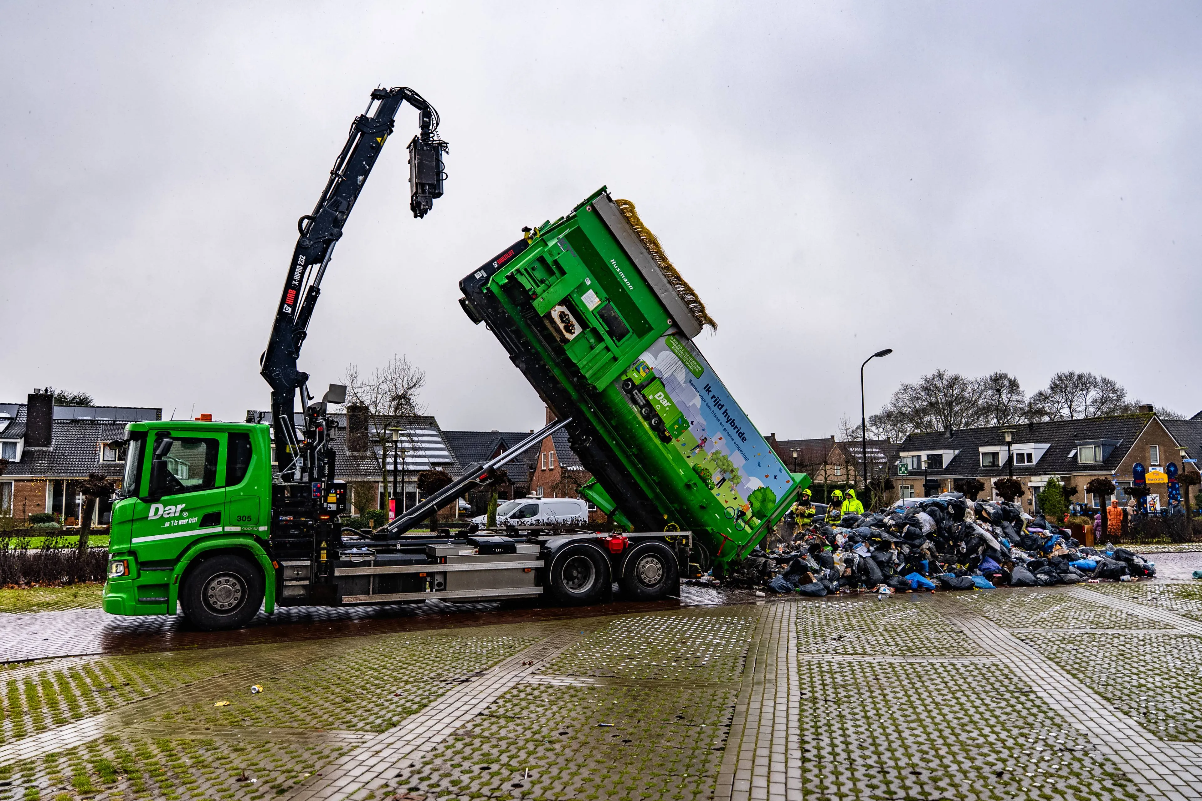 74ed613e-3762-49e7-a4c6-7def74a10cbc