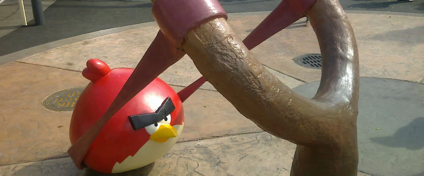 a3 andgry birds transformers 1440