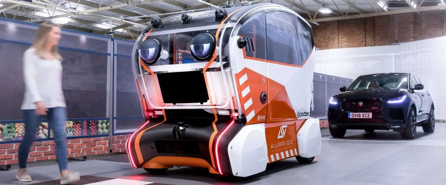 jaguar zelfrijdende ogen auto