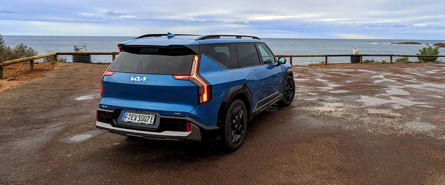 kia ev9 saint tropez