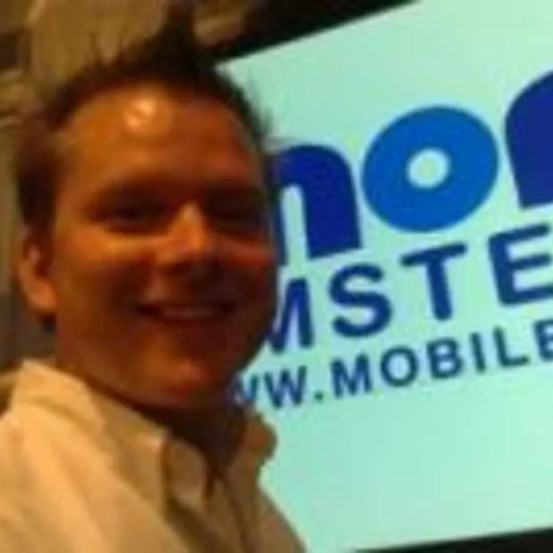 laatste 10 kaarten voor momo geveild opb