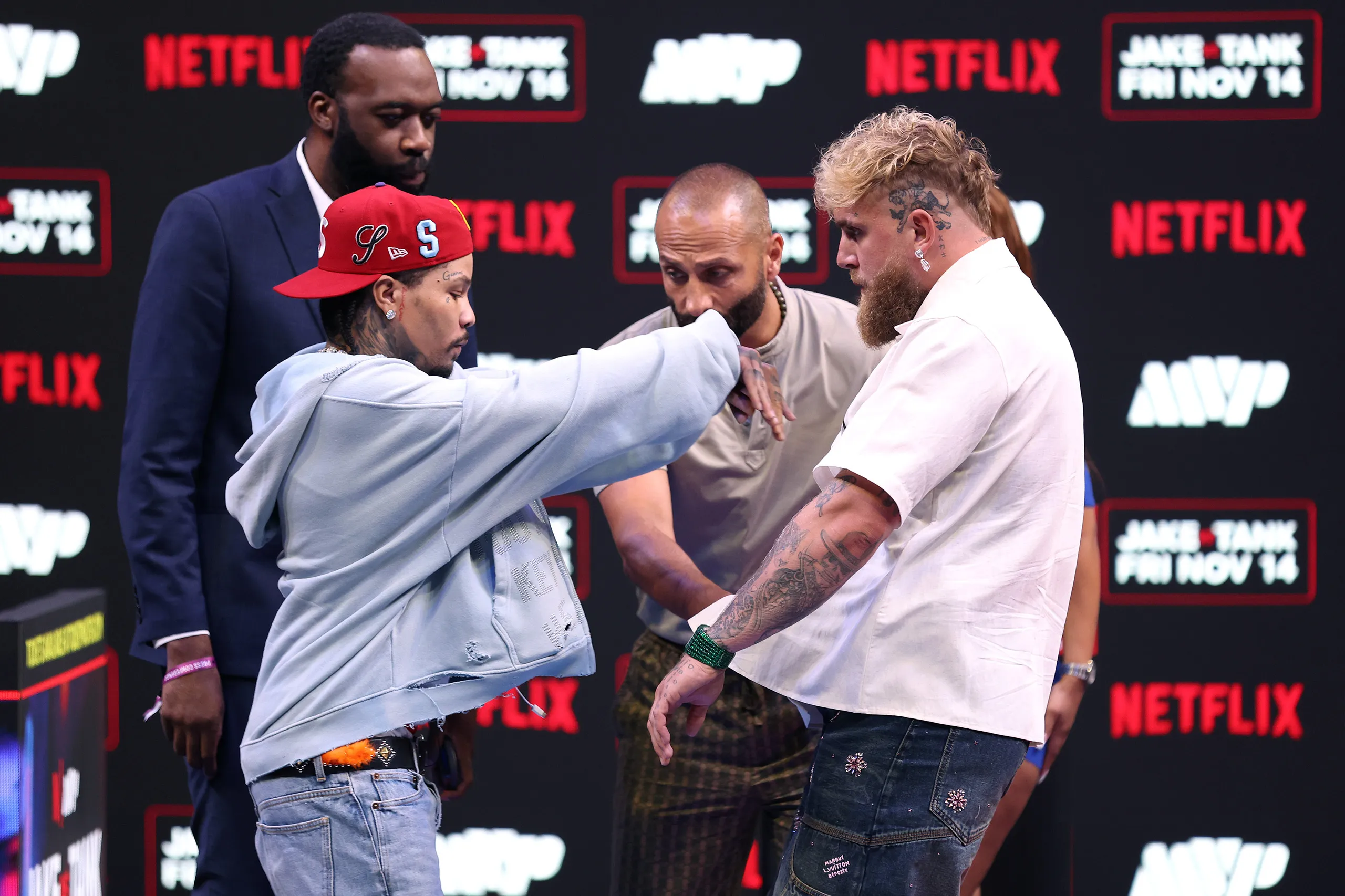 Netflix stelt bokswedstrijd tussen Jake Paul en Gervonta Davis uit
