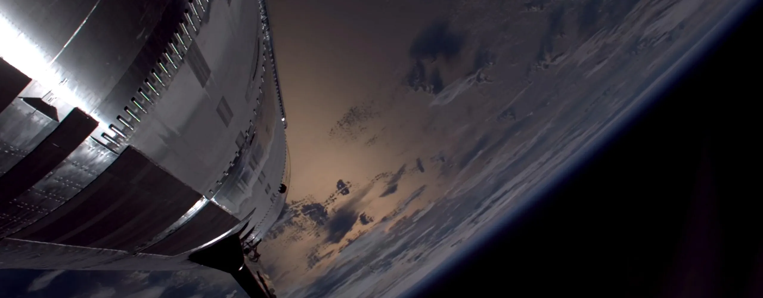 SpaceX viert een succesvolle tiende Starship-lancering