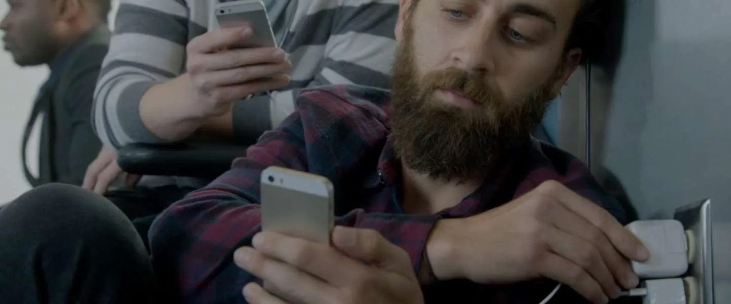 wall huggers samsung vs apple