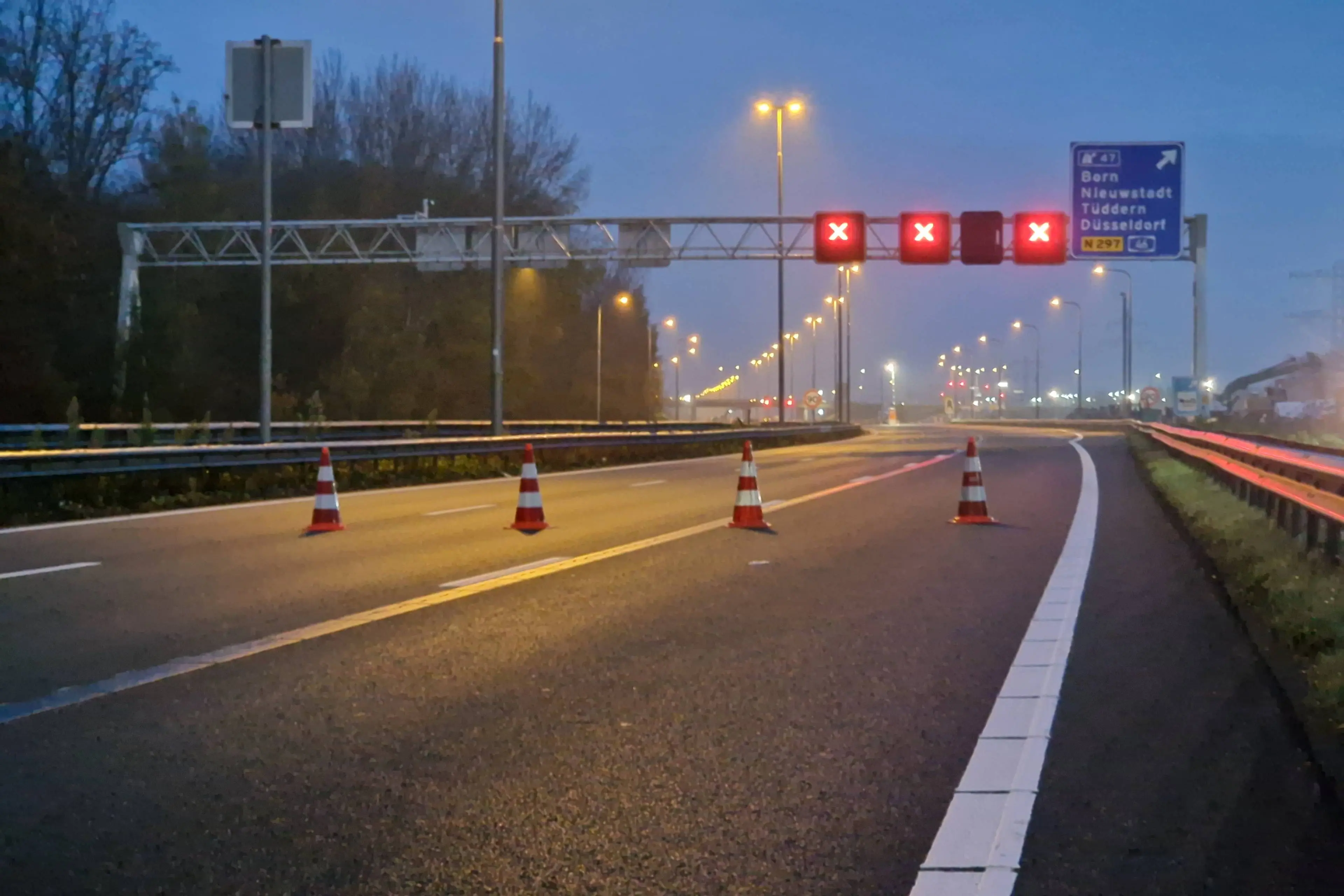 Afgesloten snelweg Born