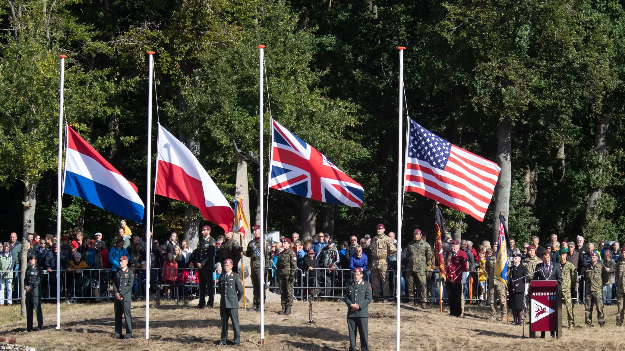 airborne monument 2022 herdenking foto albert willemsen