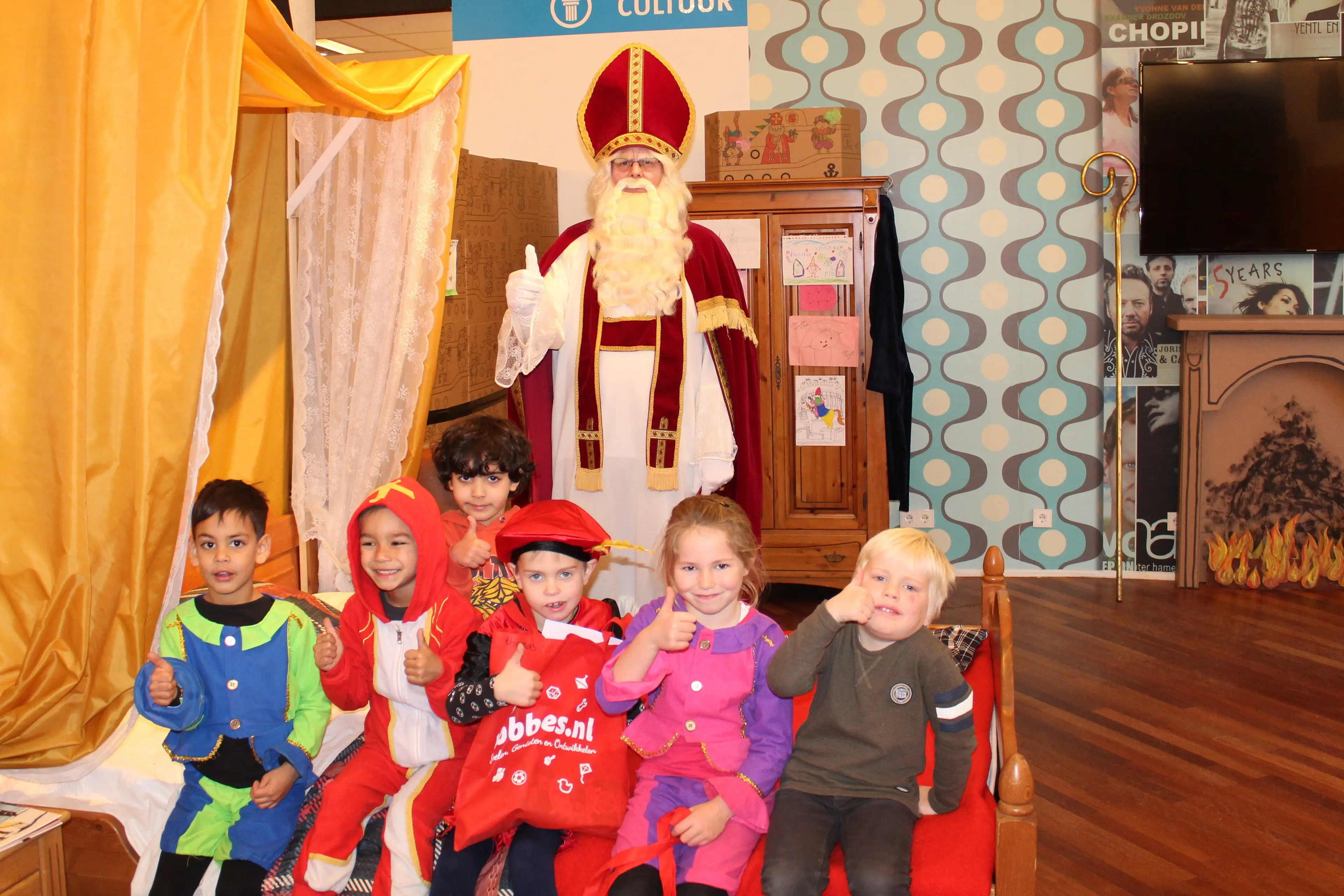 bij sinterklaas op bezoek