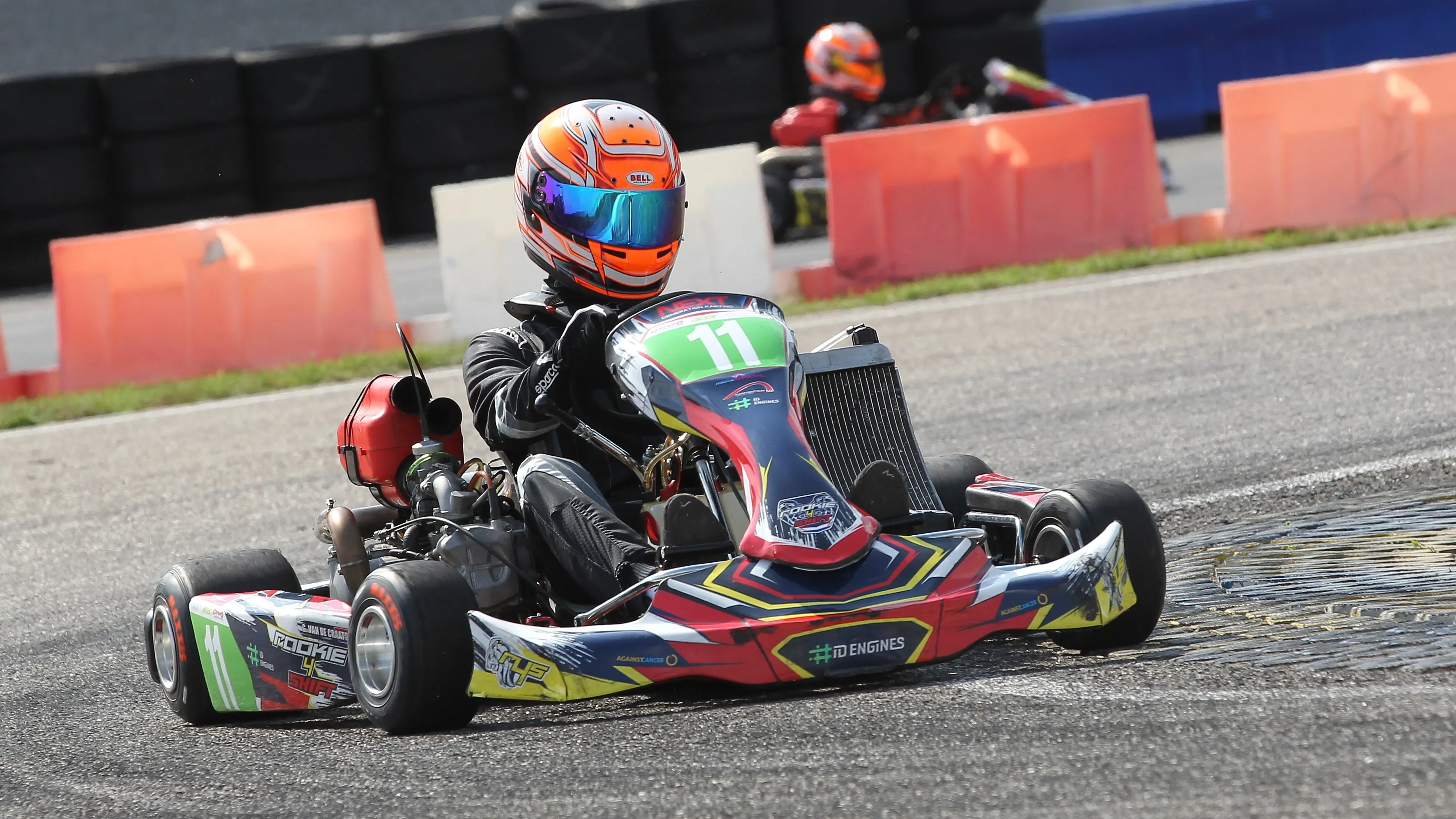 gianni van de craats naar podium imgl8402