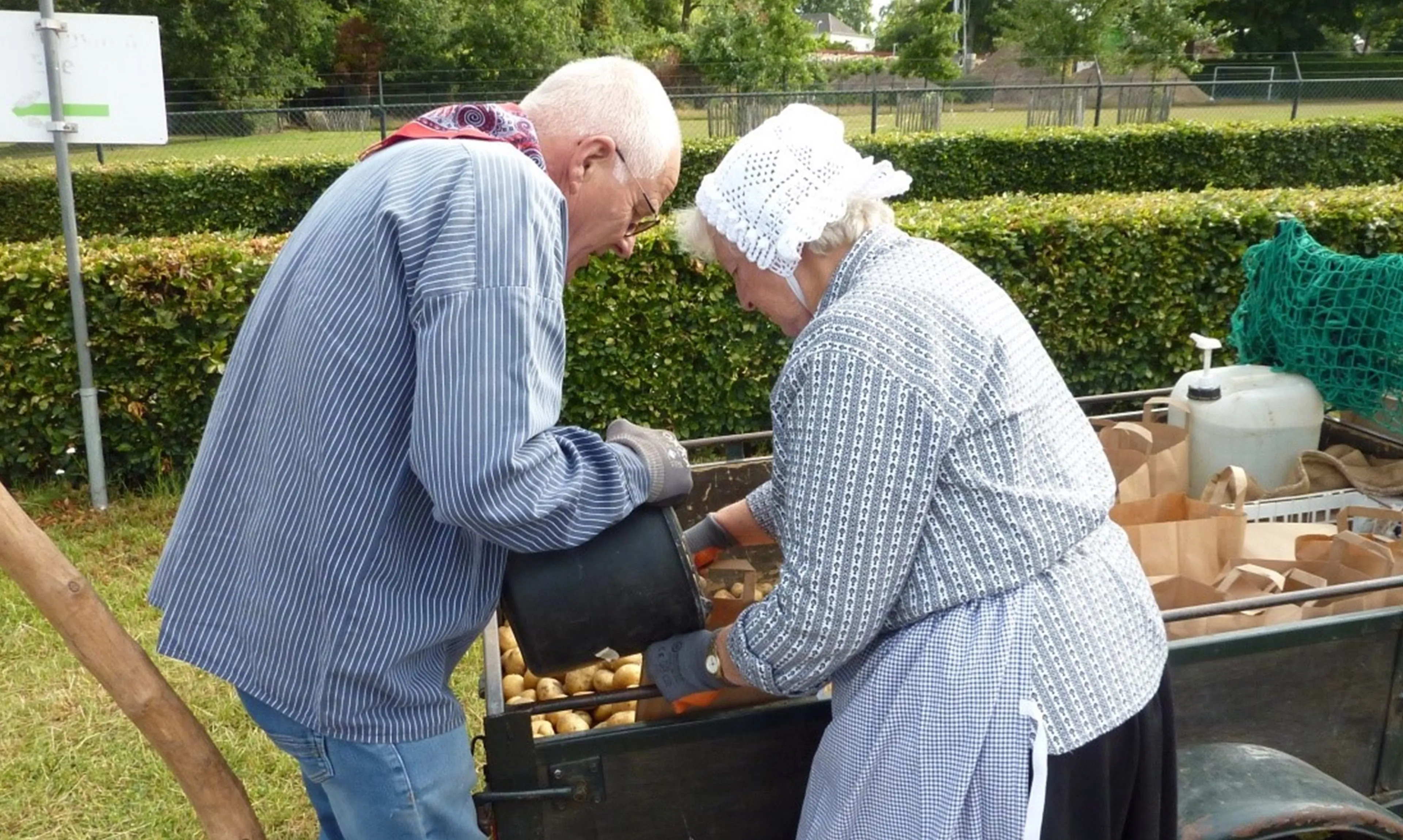 trapakkers ede aardappelen