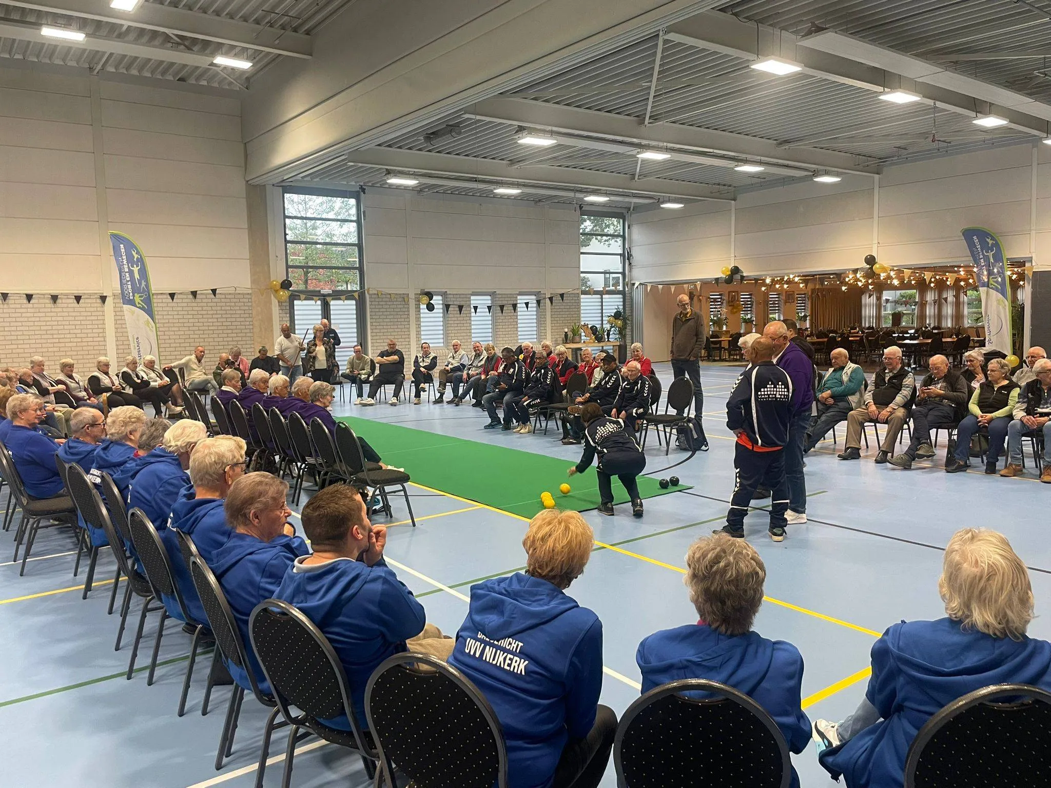 251023-25 jaar-koersbaltoernooi