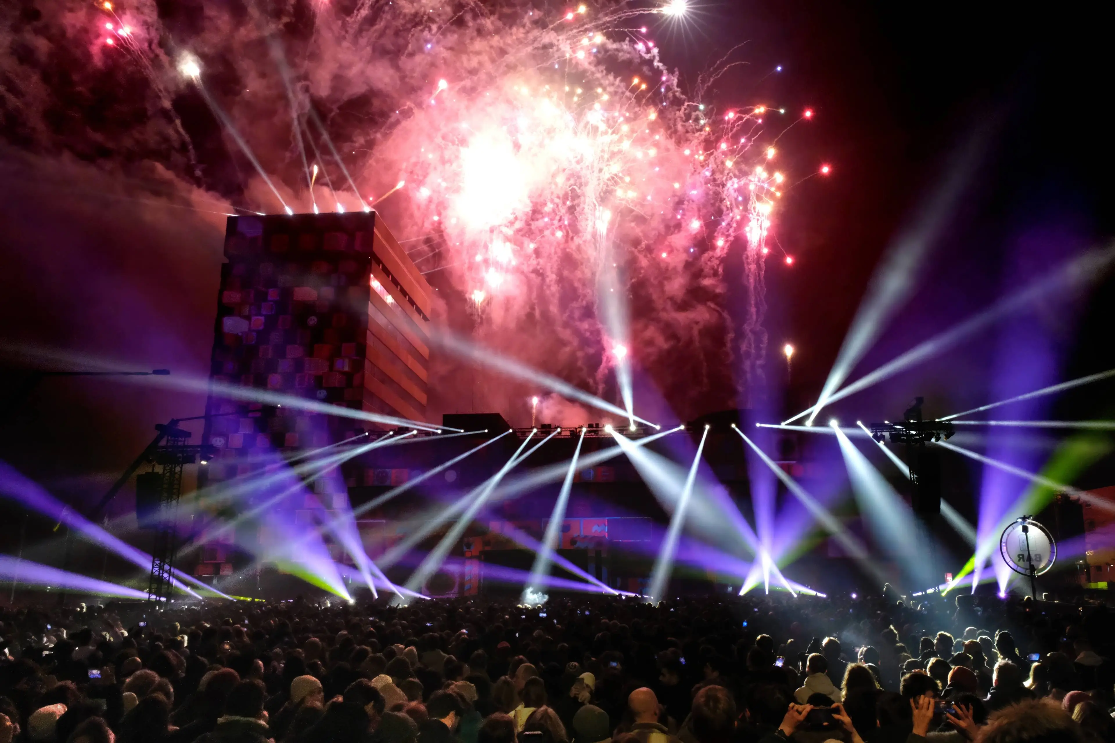 251231 1647 New Years EHVE