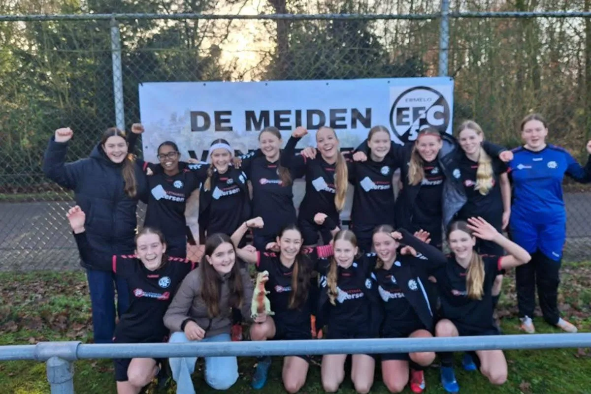 51EN Meidenteam