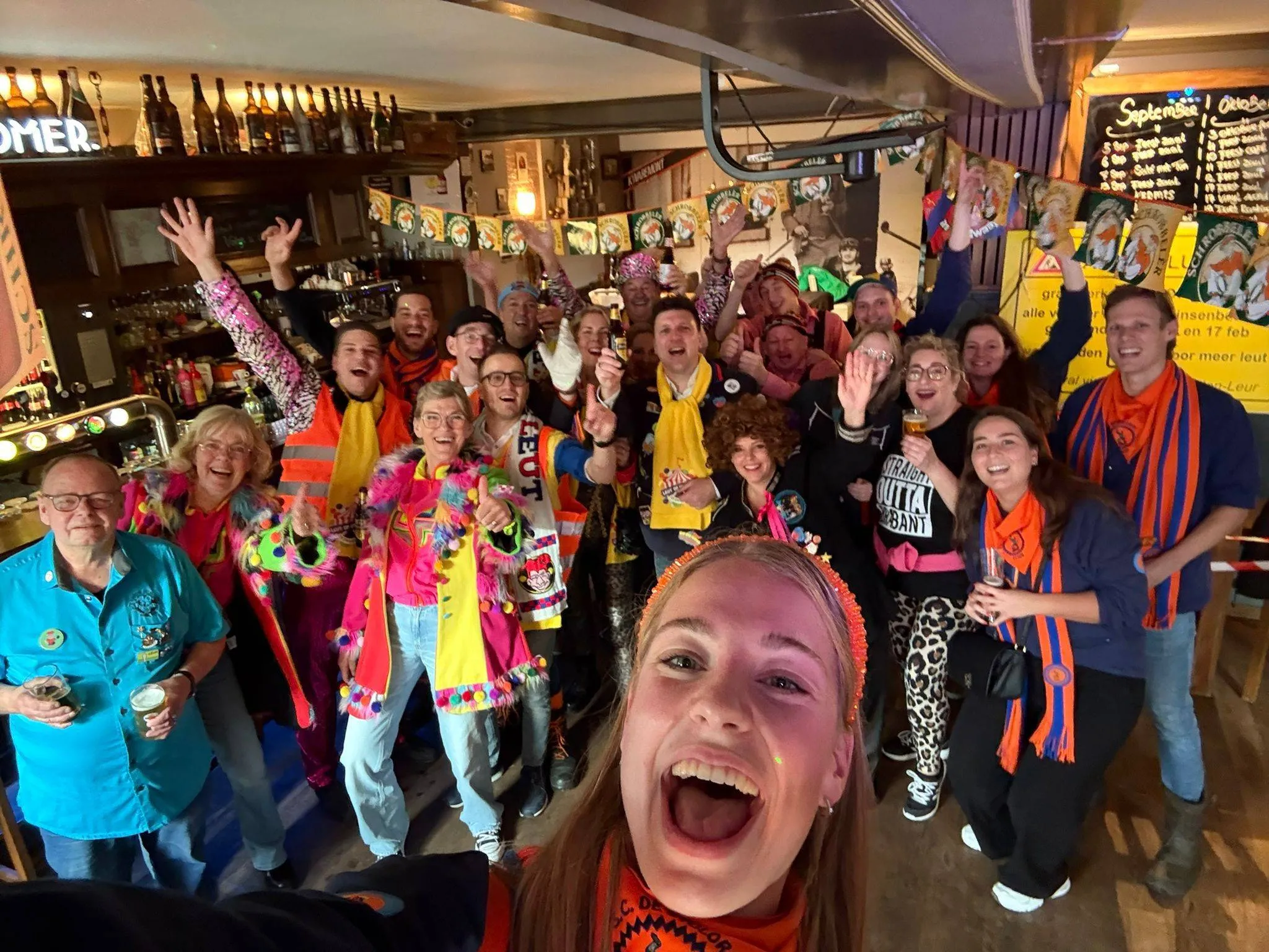 Opkomst eerste elluf-elluf viering