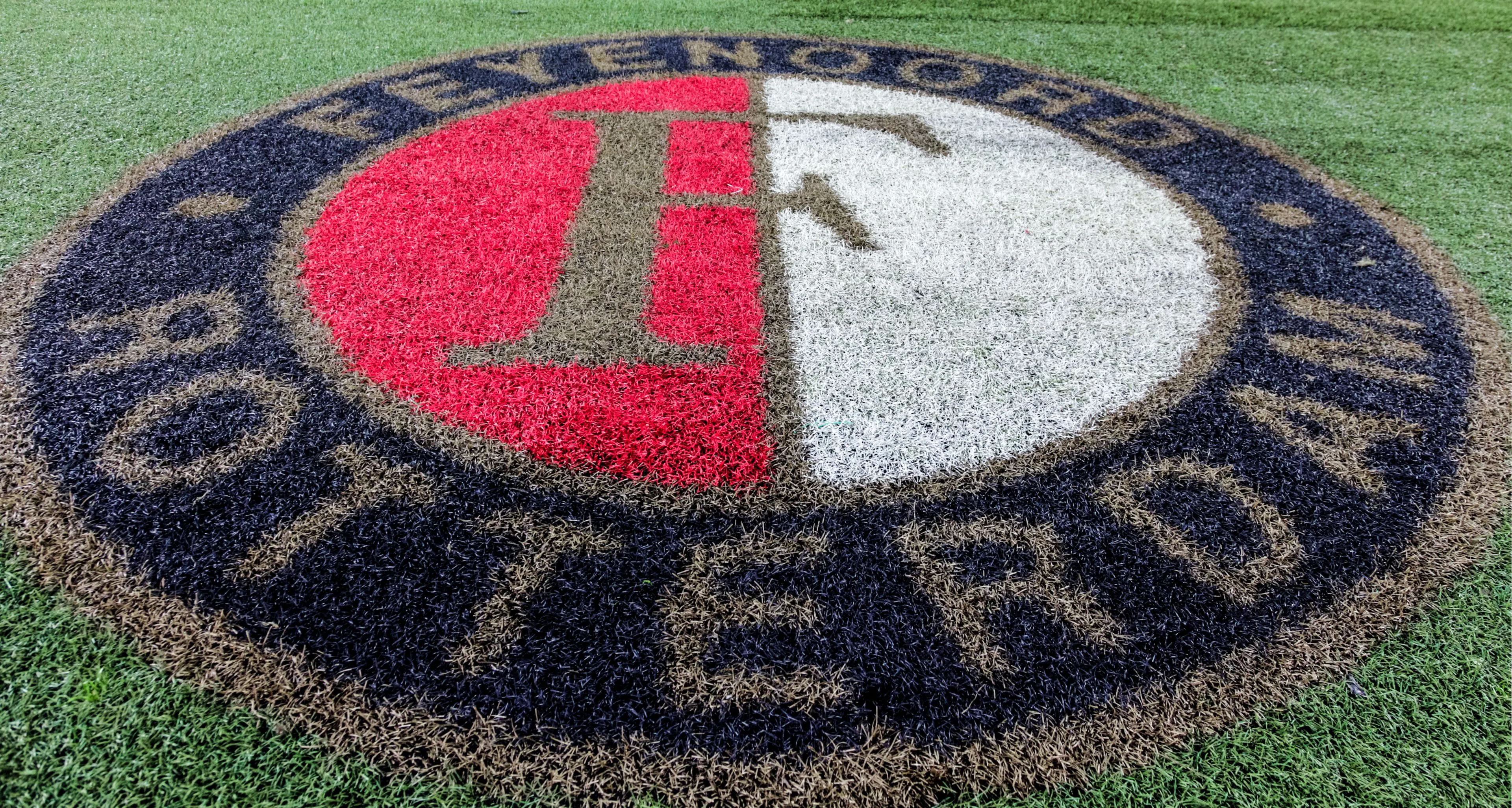 Feyenoord pakt door en haalt derde zomertransfer binnen