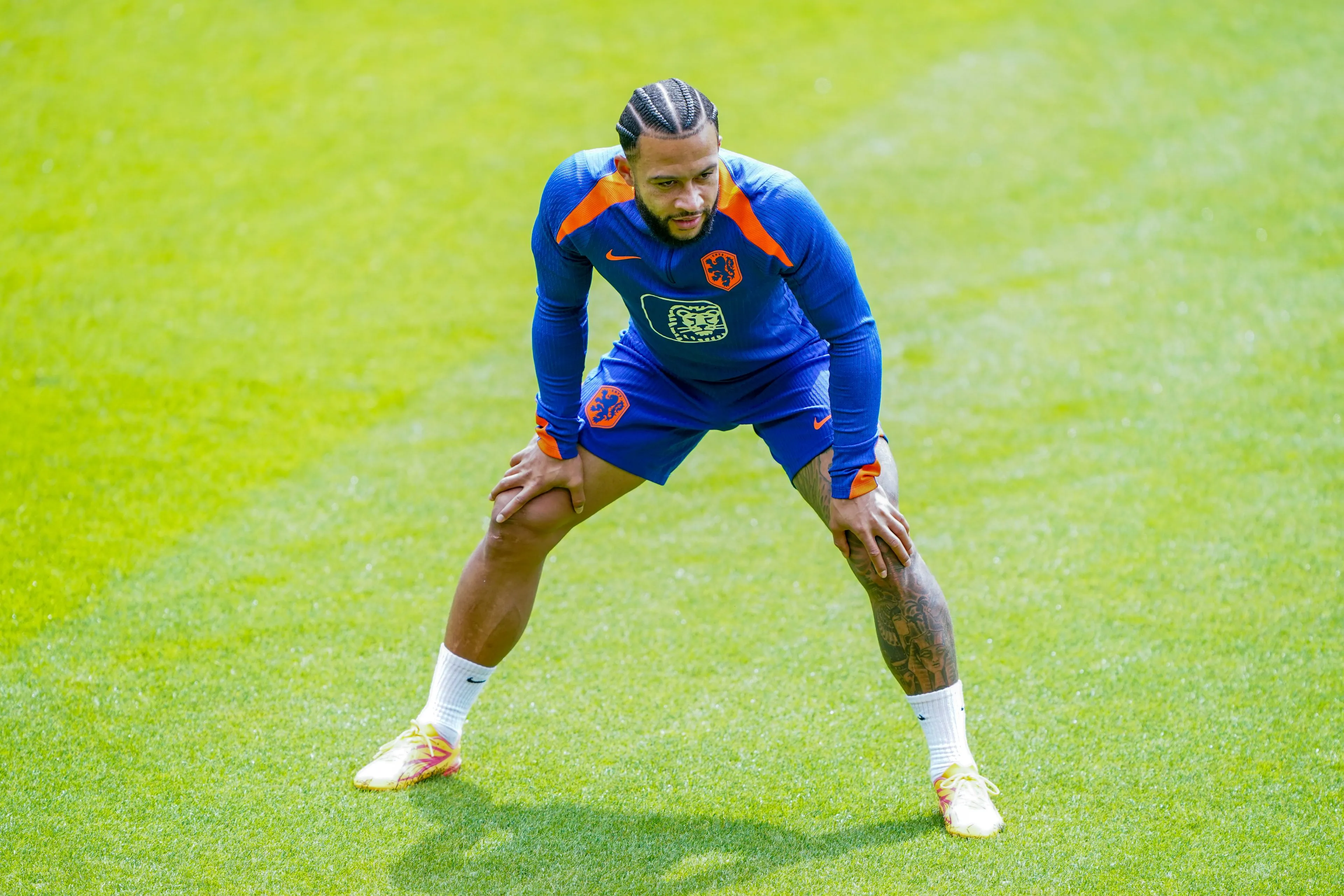 Voormalig voetballer kritisch over Oranjeselectie: 'Memphis heeft het alleen maar over Ghana, ga lekker naar Ghana'