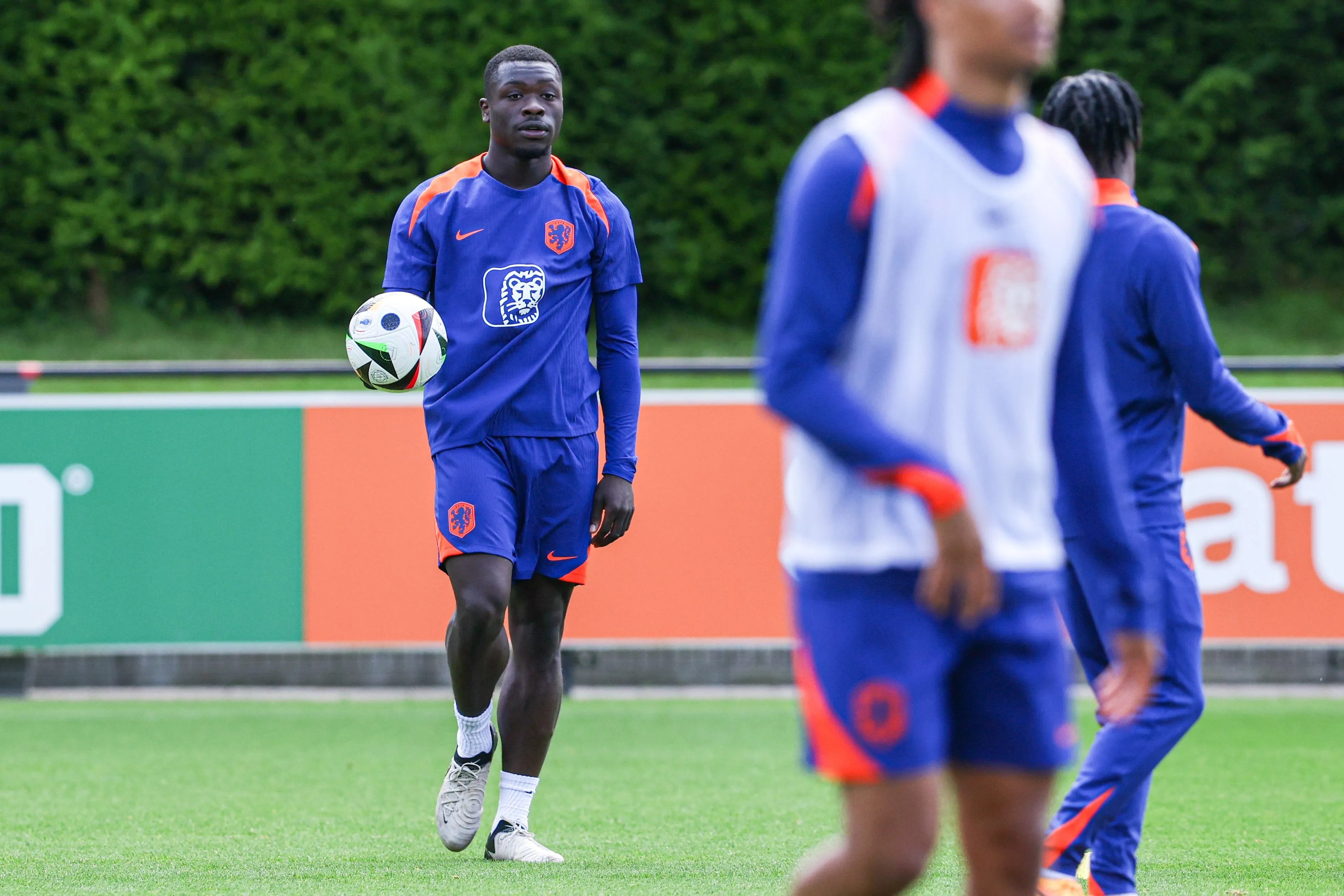 Zorgen om Brobbey beginnen te groeien, spits traint niet mee