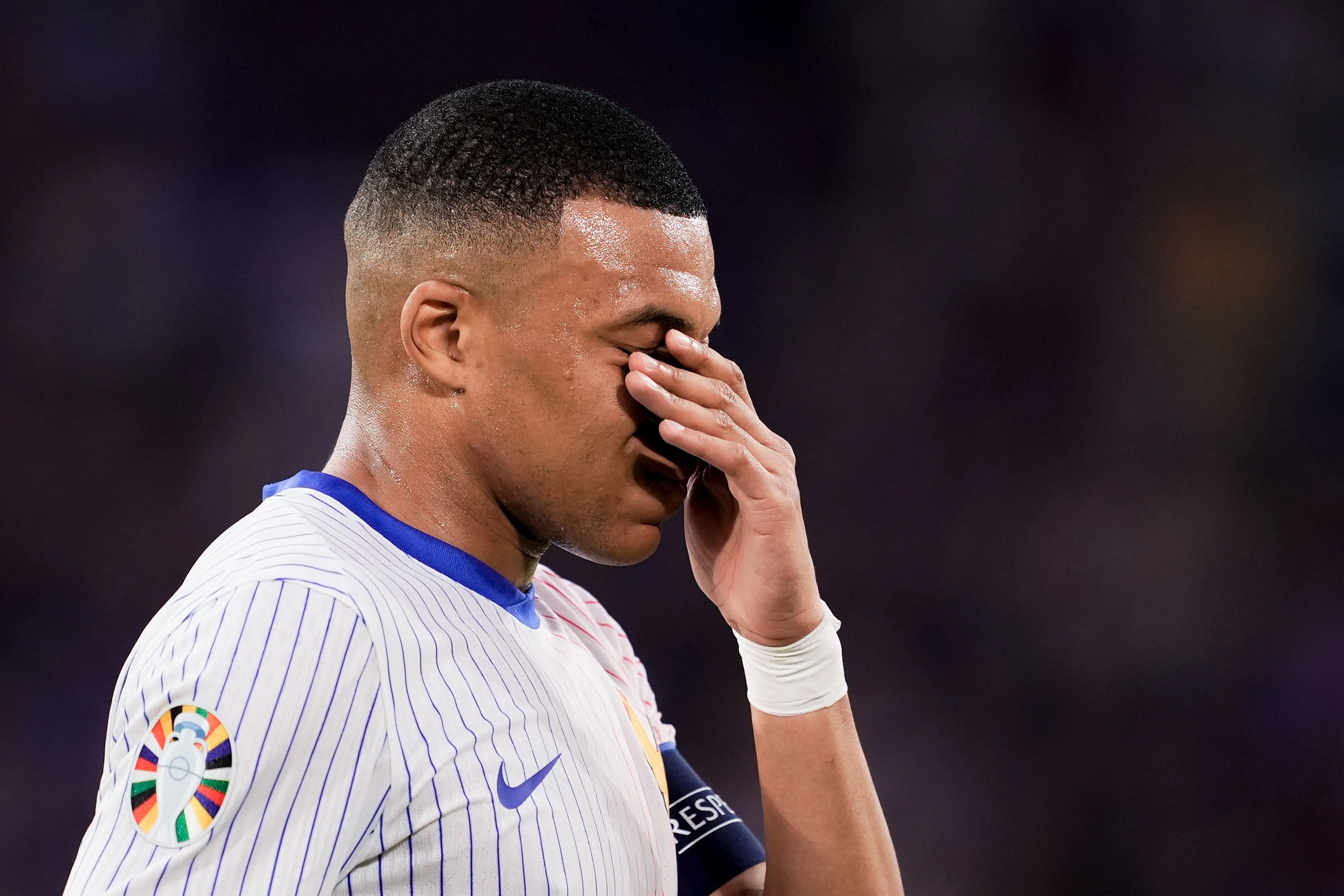 Mbappé wil vechten door de pijn, sterspeler speelt mogelijk wél tegen Nederland
