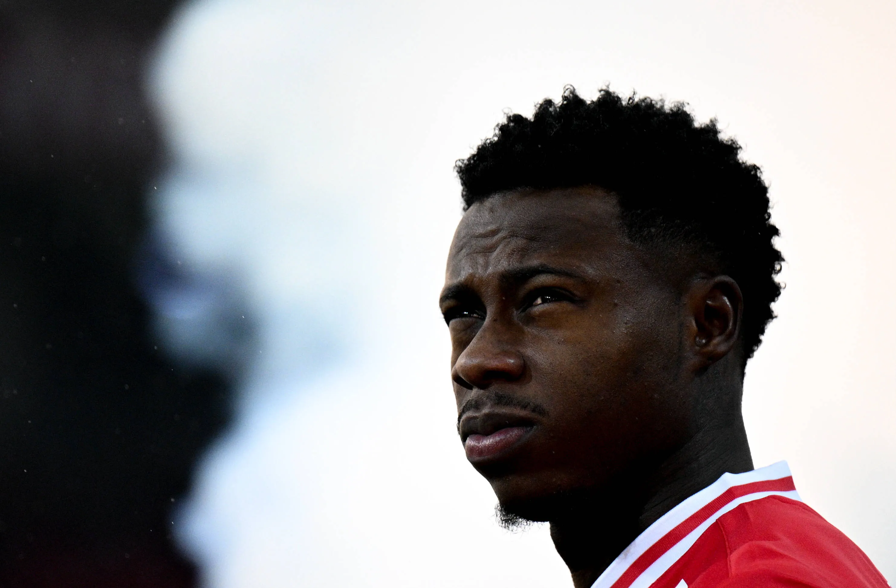 Wegen Promes en Spartak Moskou scheiden, speler nog steeds vast in Dubai