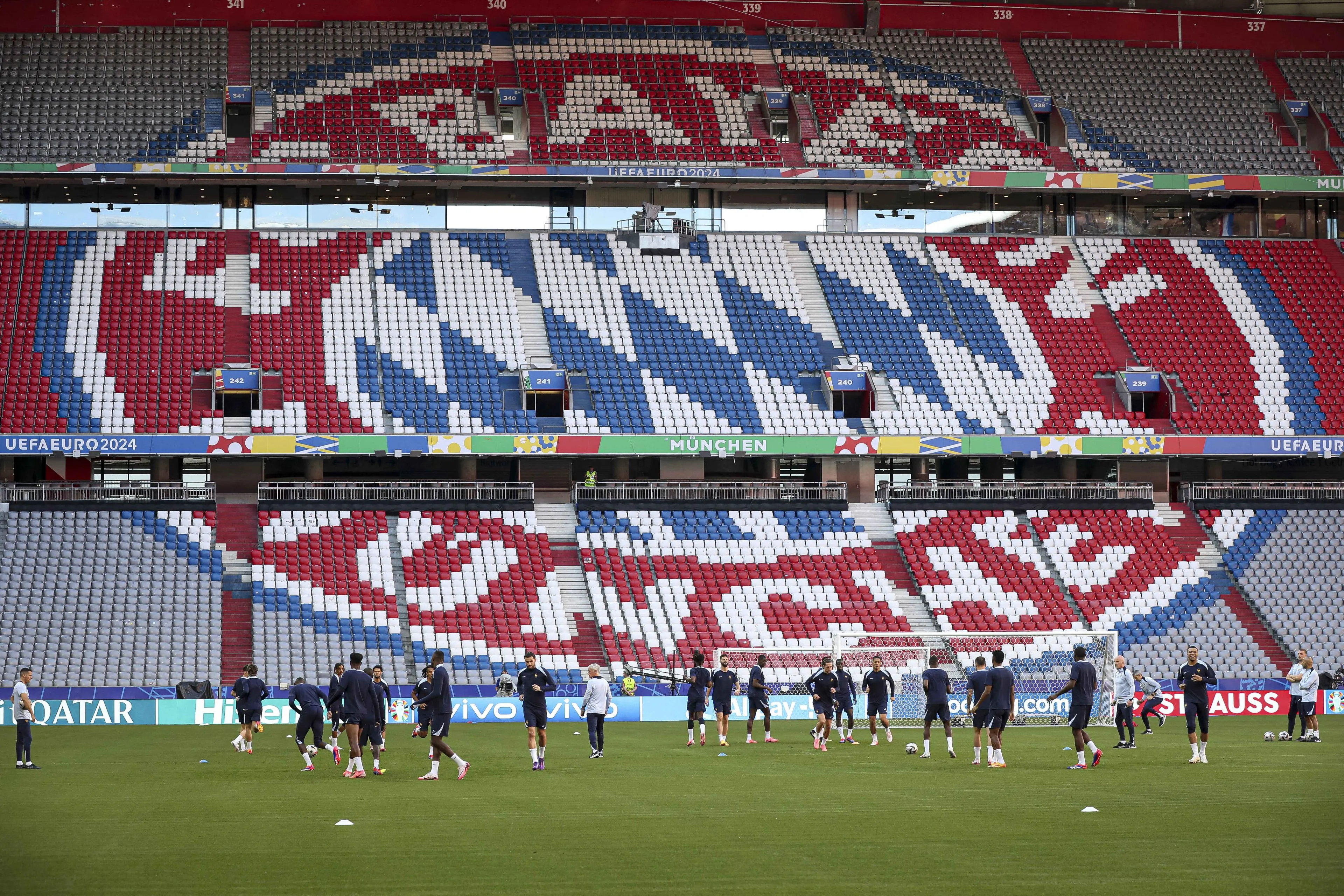 Voorbereiding op eerste halve finale EK, verwachte opstellingen Spanje en Frankrijk