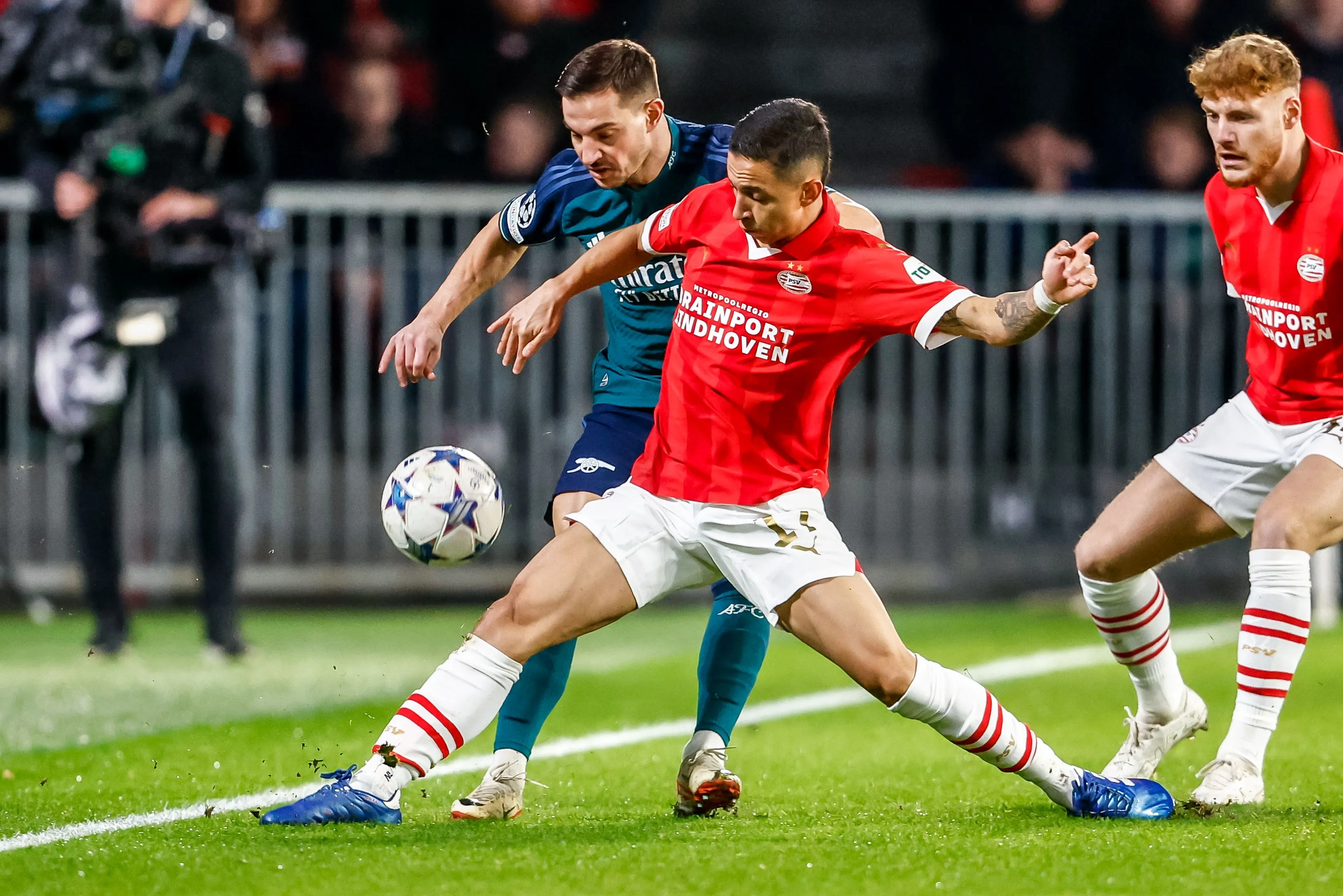 Traditionele top drie jaagt op transfervrije Arsenal-back