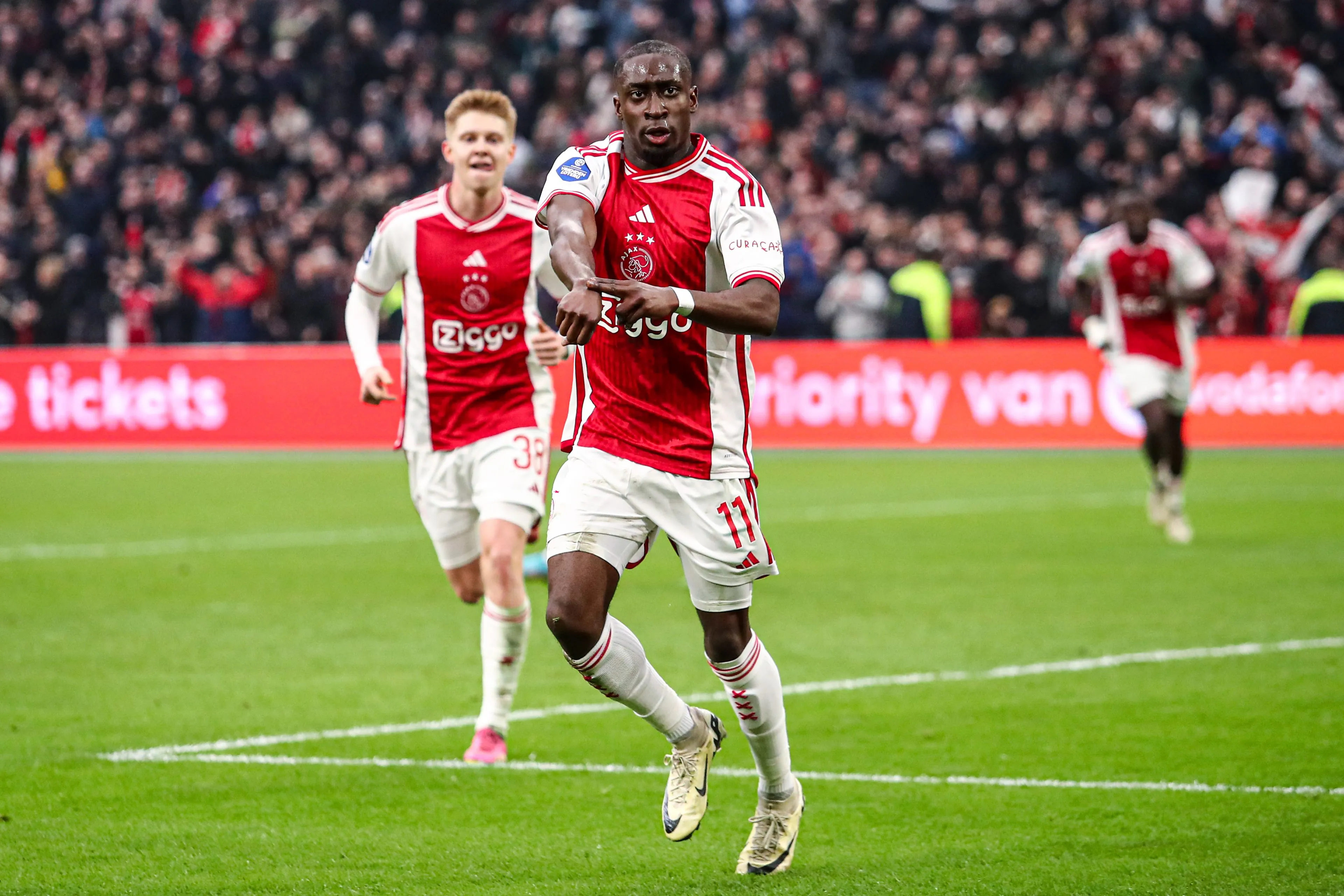 Ajax kan Forbs slijten aan Engelse club wanneer transfer van zestig miljoen is voltooid