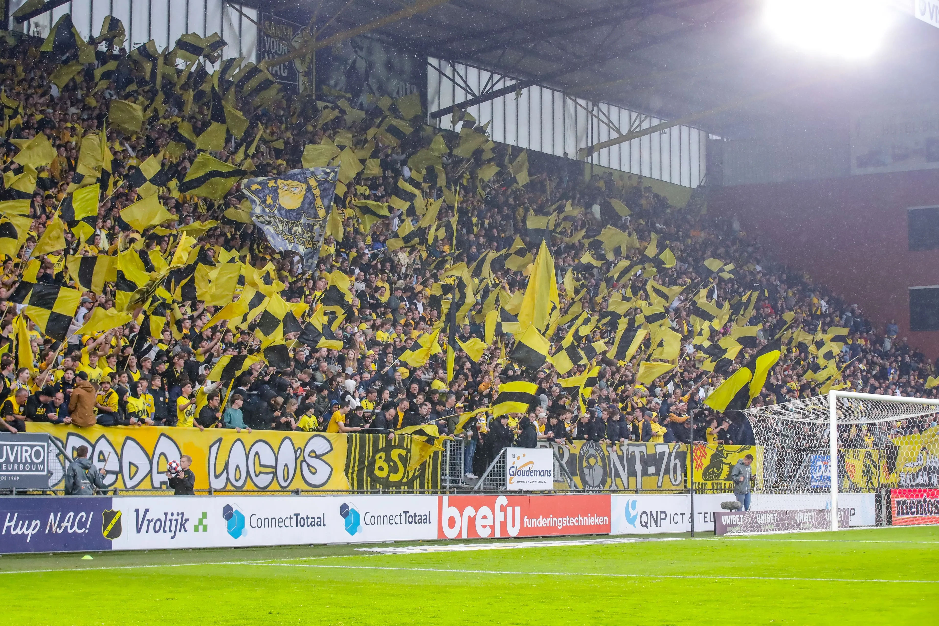NAC krijgt opnieuw straf van KNVB wegens ongeregeldheden supporters
