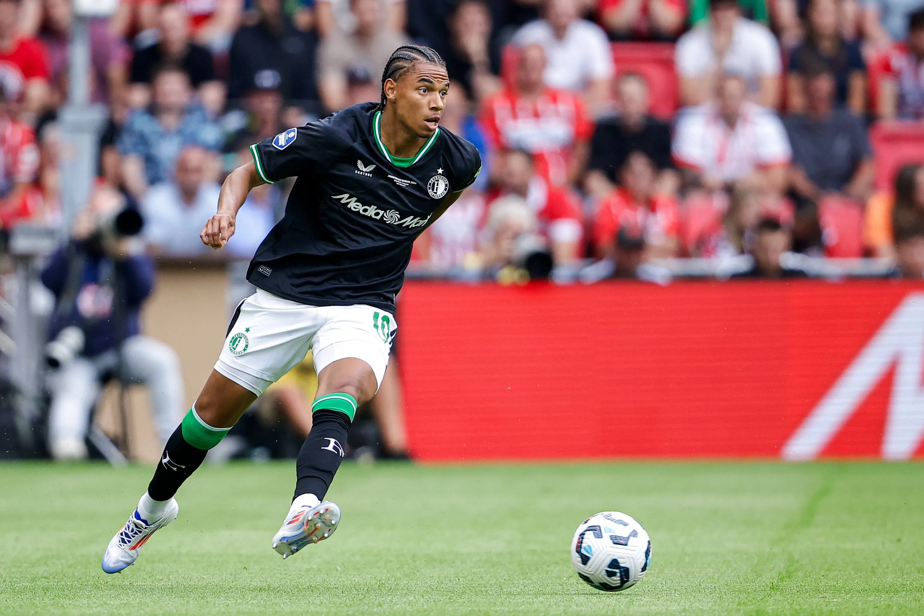 Schok in Rotterdam: Stengs staat voor vertrek naar MLS