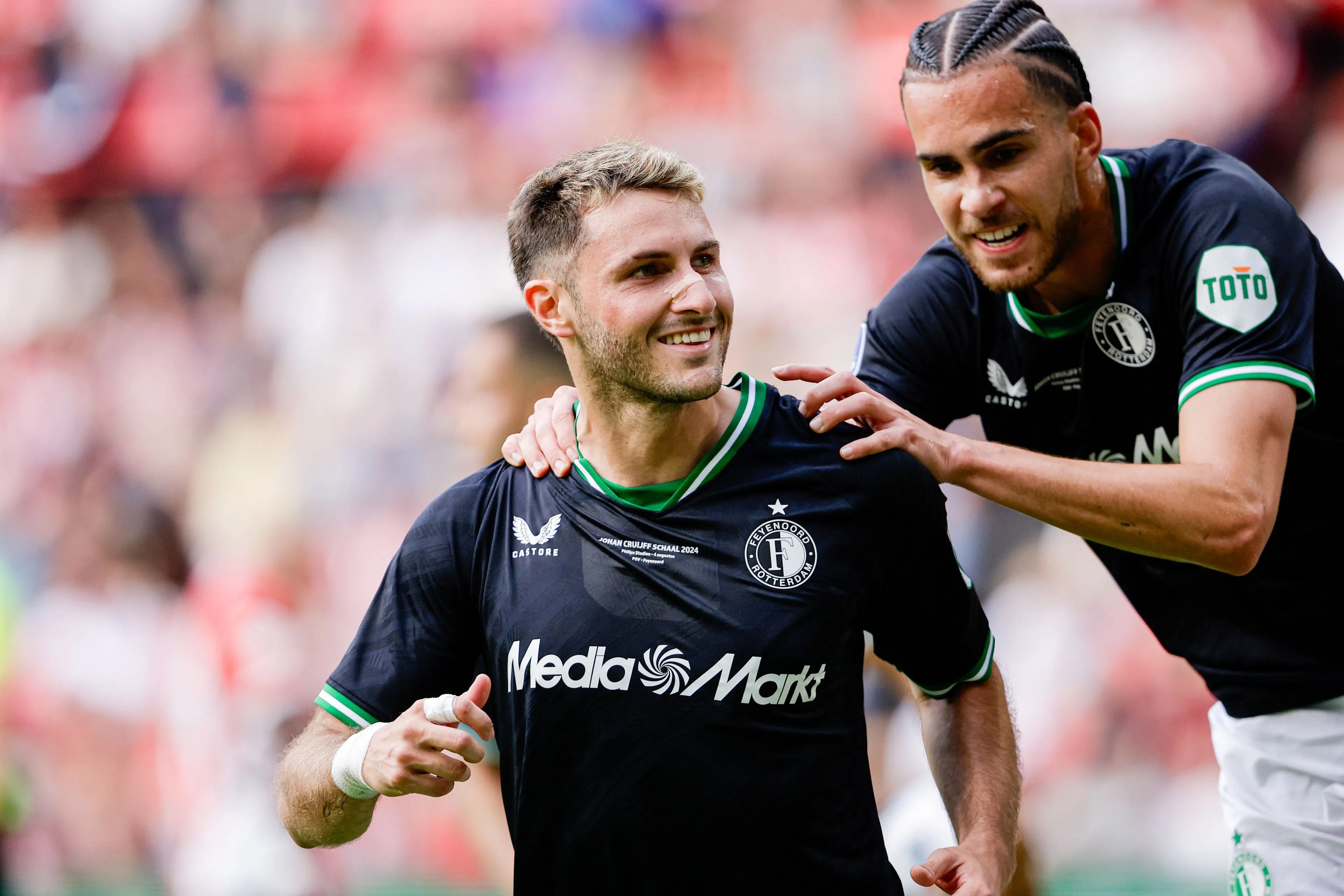 Feyenoord wuift Engelse miljoenen weg voor Gimenez