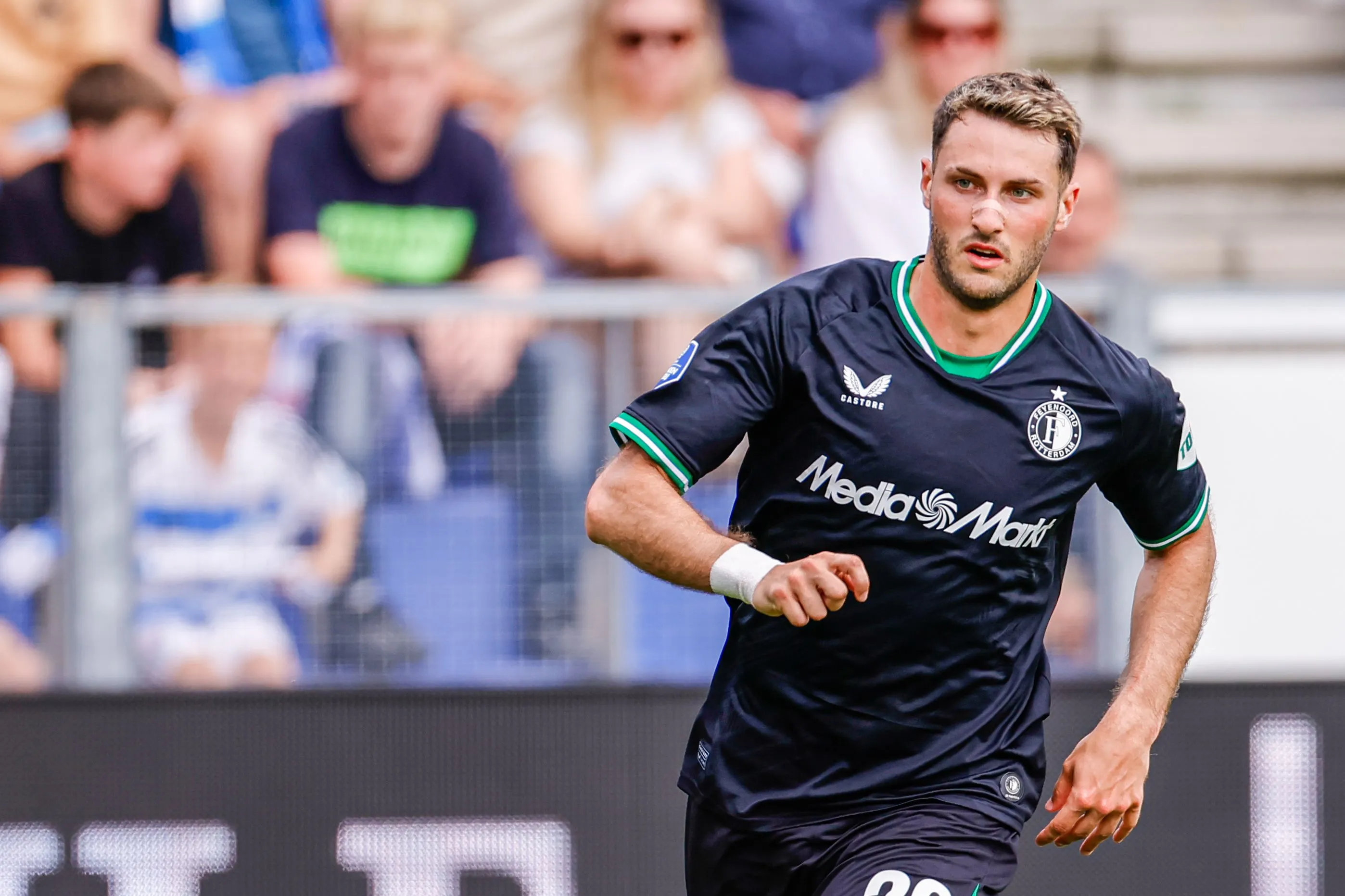 'Feyenoord misleid door zogenaamd recordbod van Nottingham Forest'