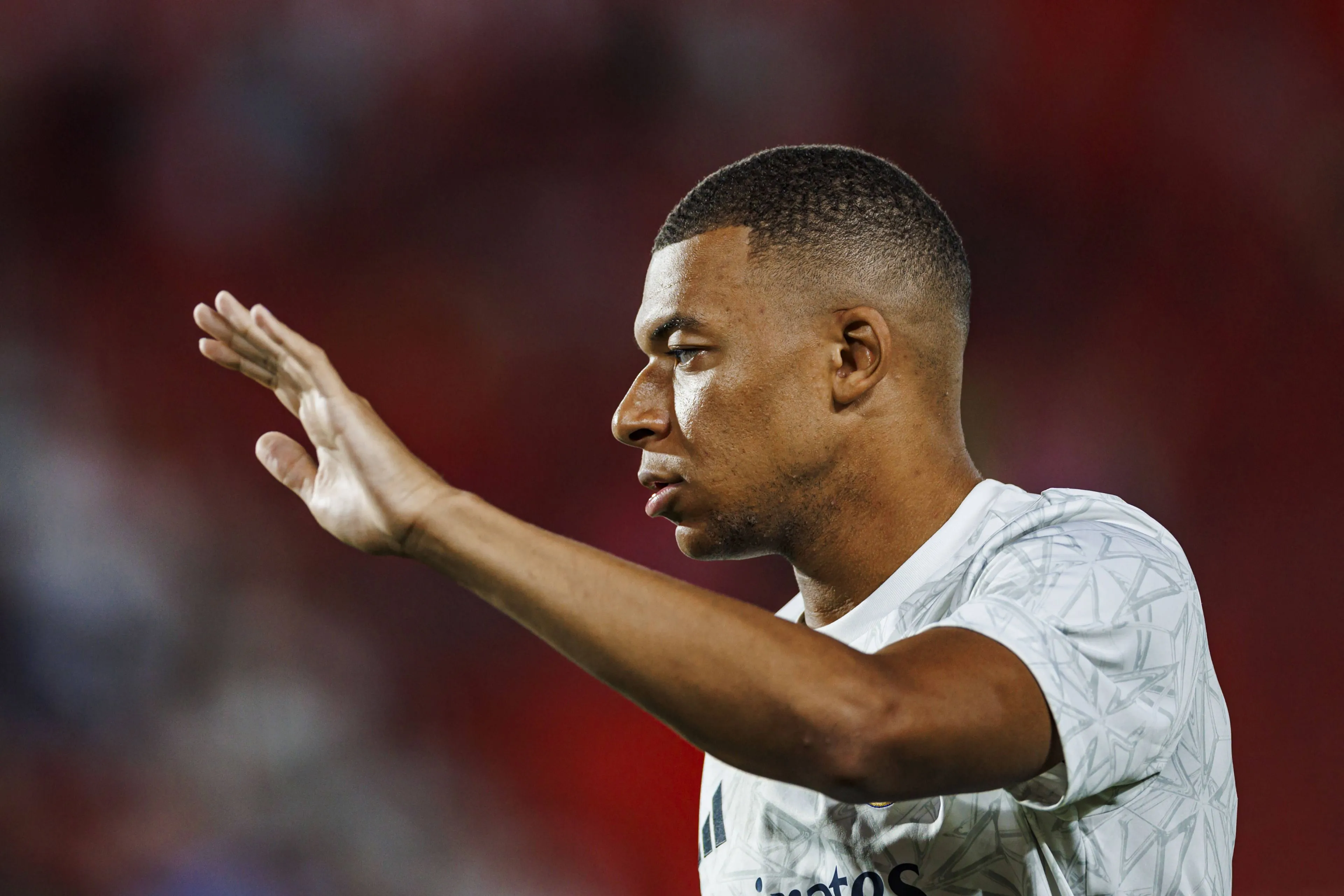 Geduld Mbappé is op: Franse ster sleept PSG voor rechter wegens onbetaald salaris