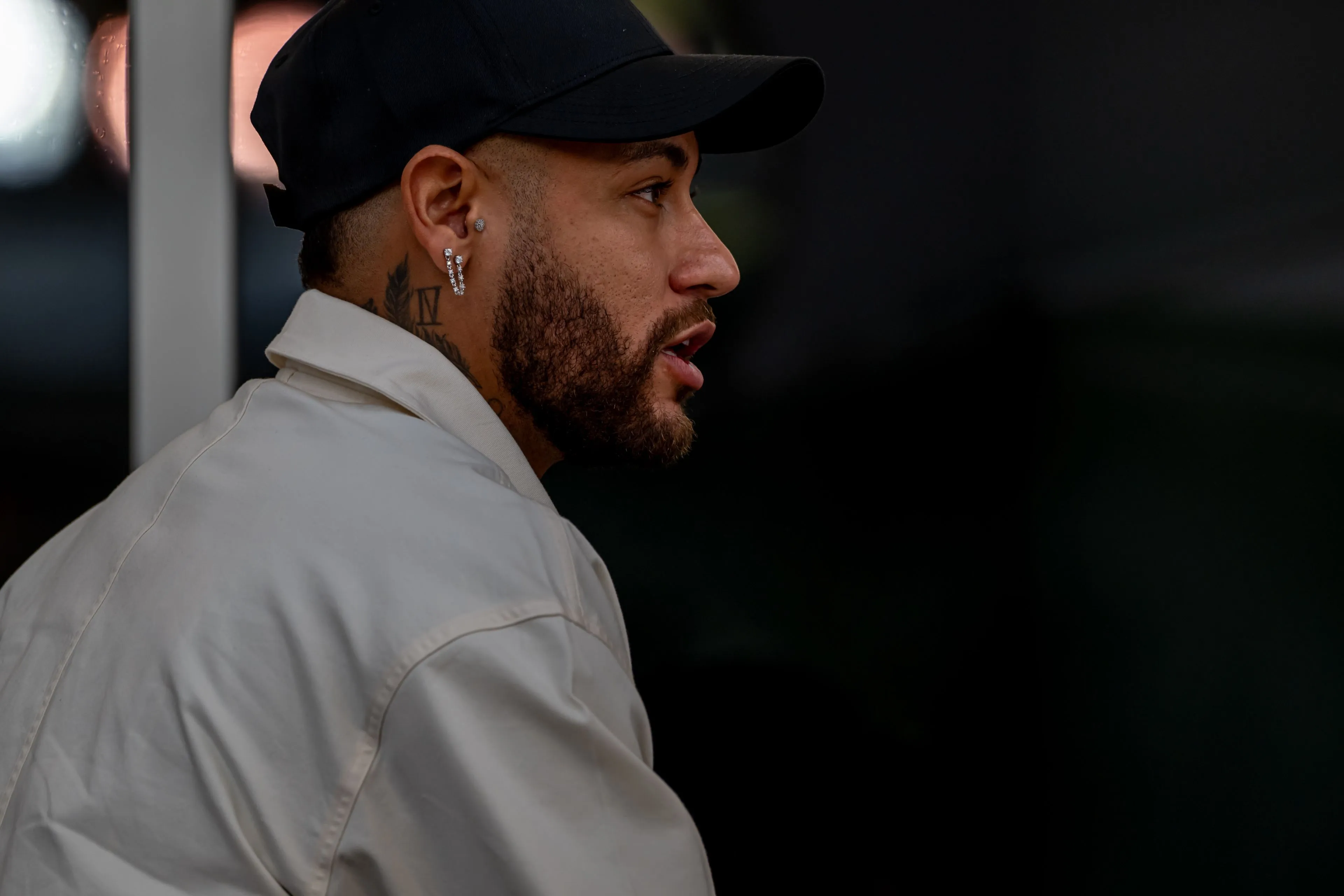 Neymar haalt medische tests niet en moet nog maanden herstellen van knieblessure