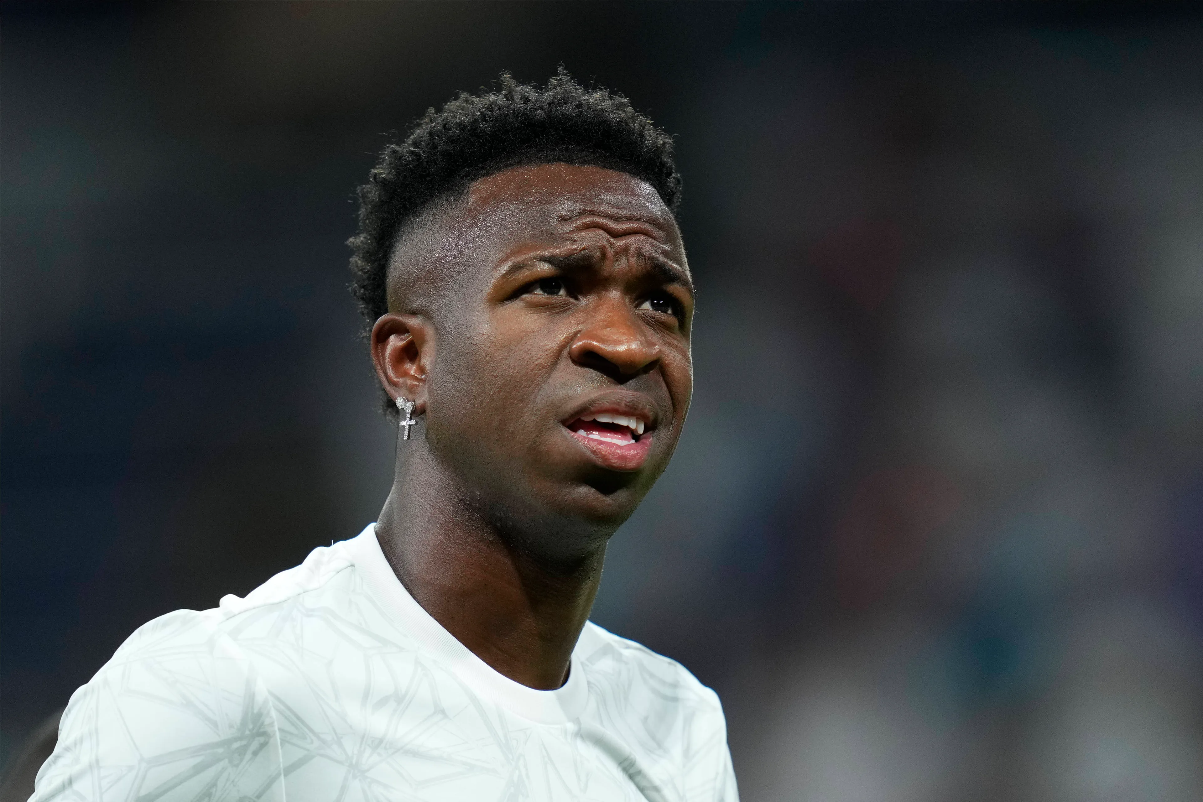 Vinícius Junior komt met sterke mening: 'Als Spanje niks aan racisme doet mogen ze het WK niet organiseren'