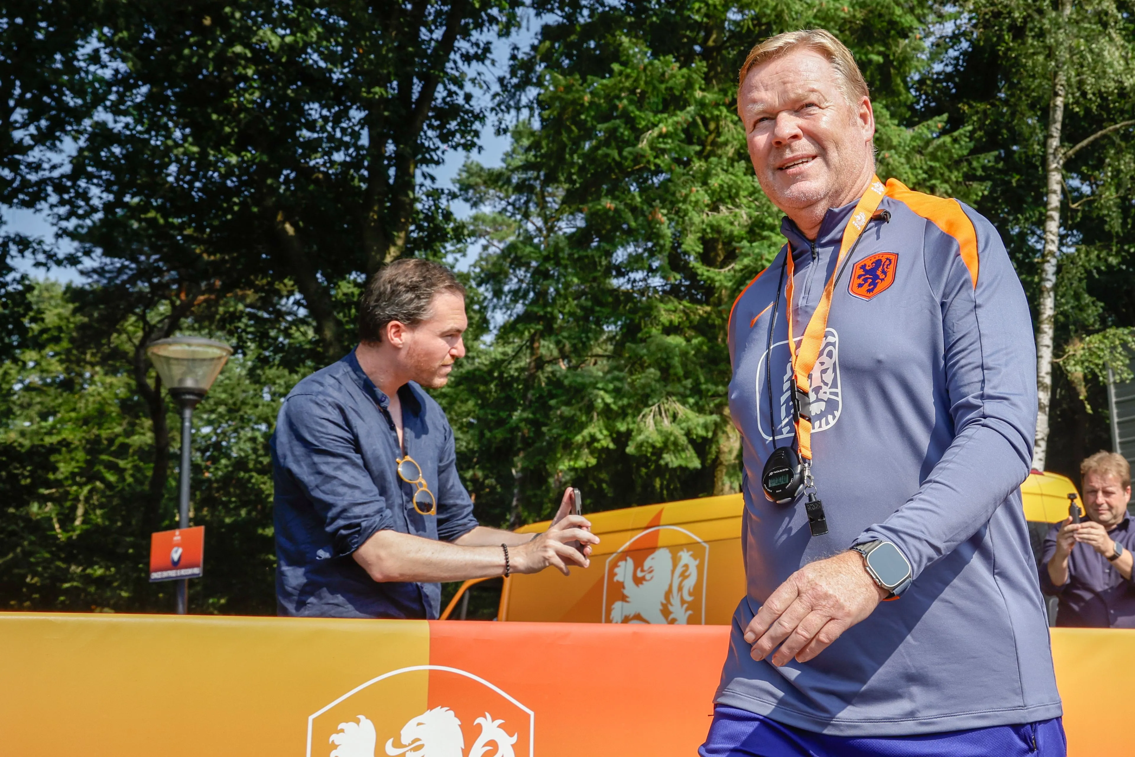 Oranje op weg naar clash met Duitsland, laatste training met complete selectie