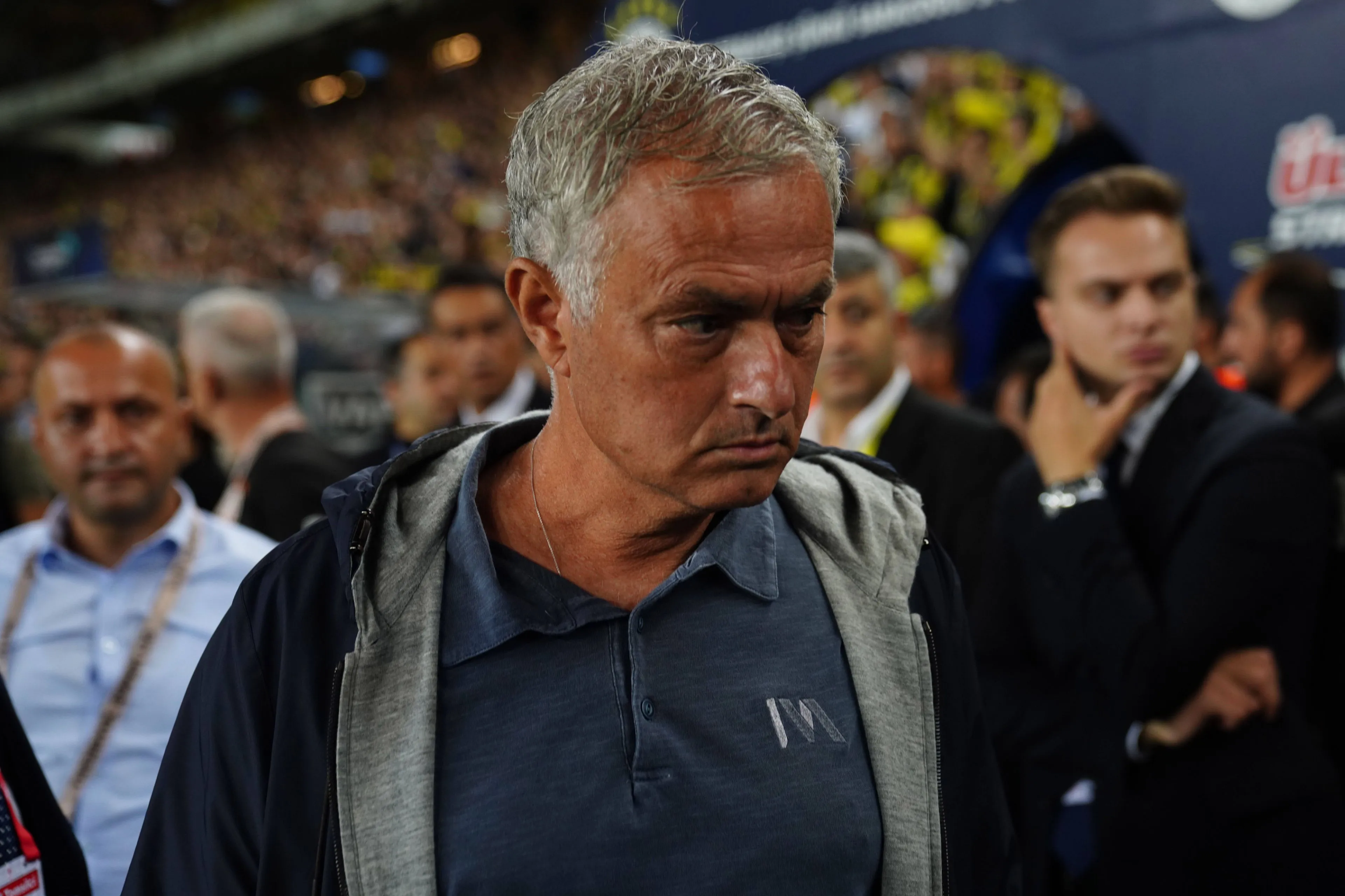 Pikante post van Galatasaray over Mourinho zorgt voor ophef in Turkije: 'The Crying One'